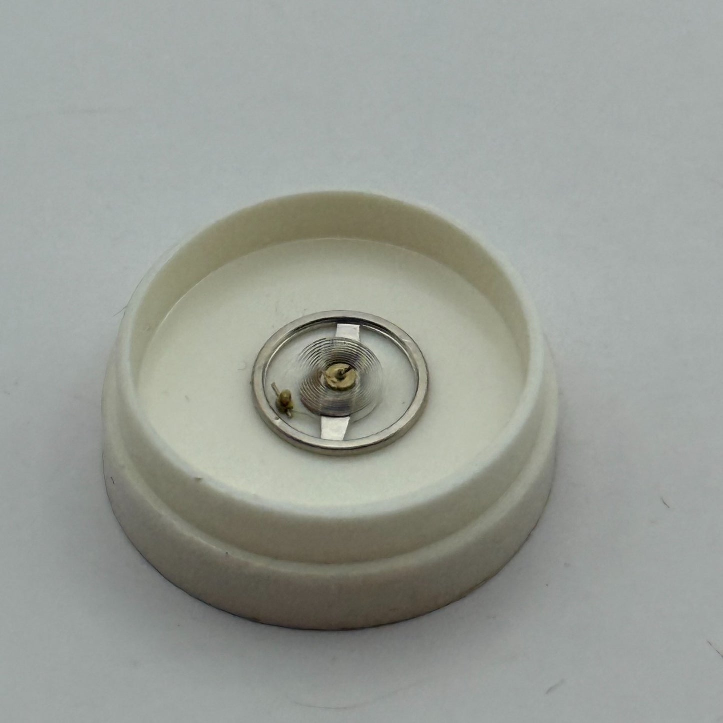 Brac 2051 Balance Wheel Complete And Spring  5½’’’ 69 M Watch Movement Parts 