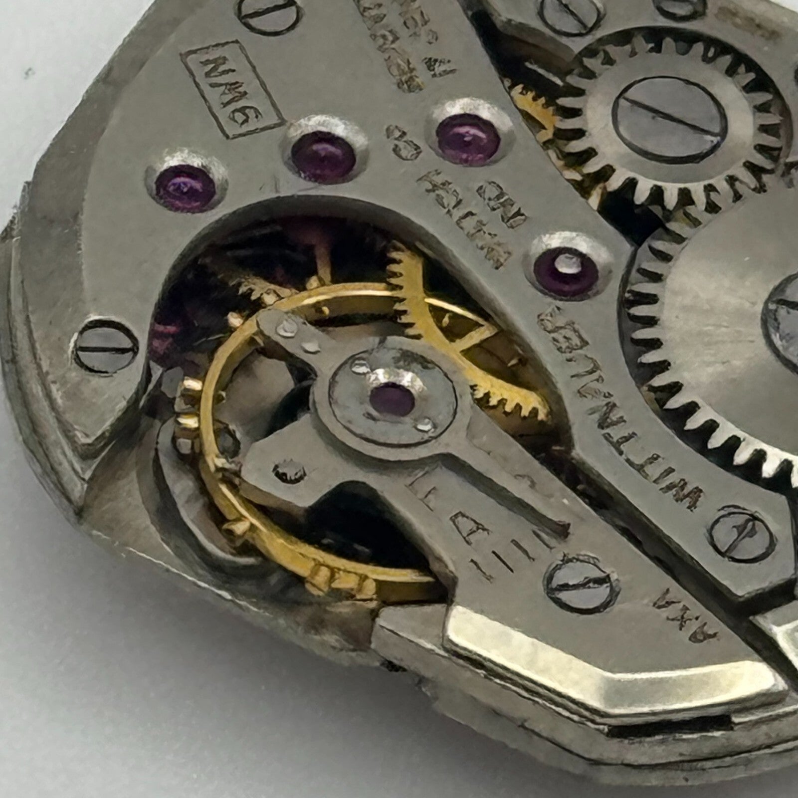 18.5mm Wittnauer 9WN Manual Wind 17 Jewels Swiss Watch Movement PARTS SPARES