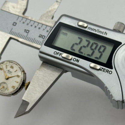 19.7mm Ladies Avia Derby D 40 Manual Wind Watch Movement Swiss Vintage PARTS
