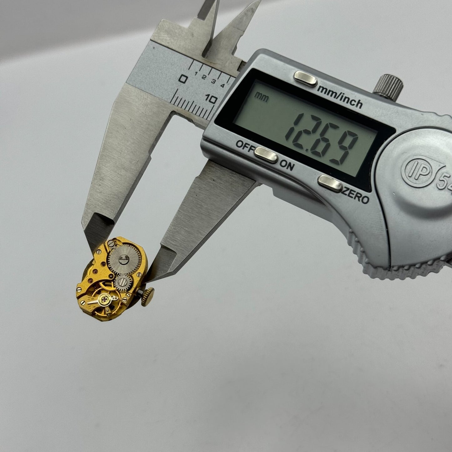 12.7mm Ladies Running Smiths Imperial Manual Wind Watch Movement Vintage PARTS