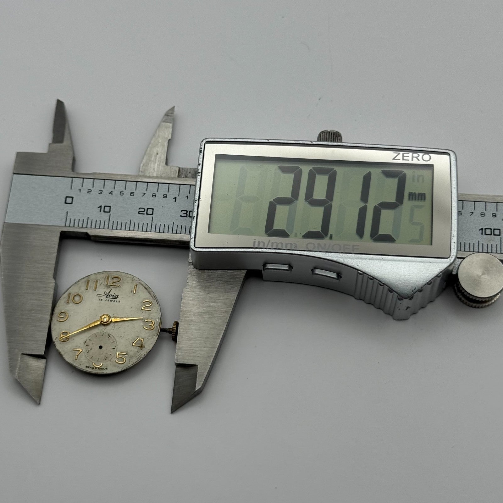 AS 1123 1124 Watch Movement Running Avia Manual Wind Vintage Parts Repair 23.5mm