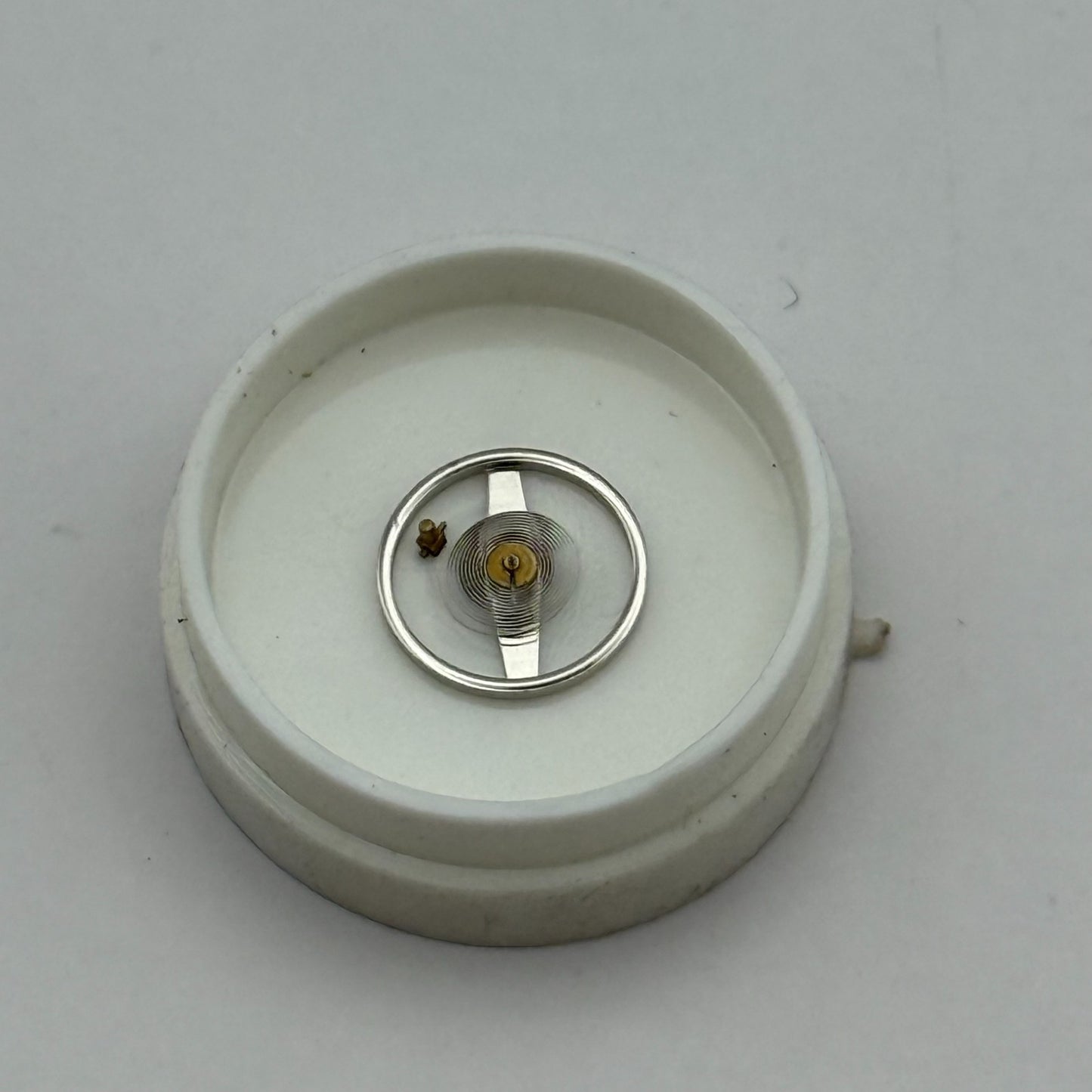 RL 9013/21 9033/21 Balance Wheel Complete And Spring 1827 M Watch Movement Parts