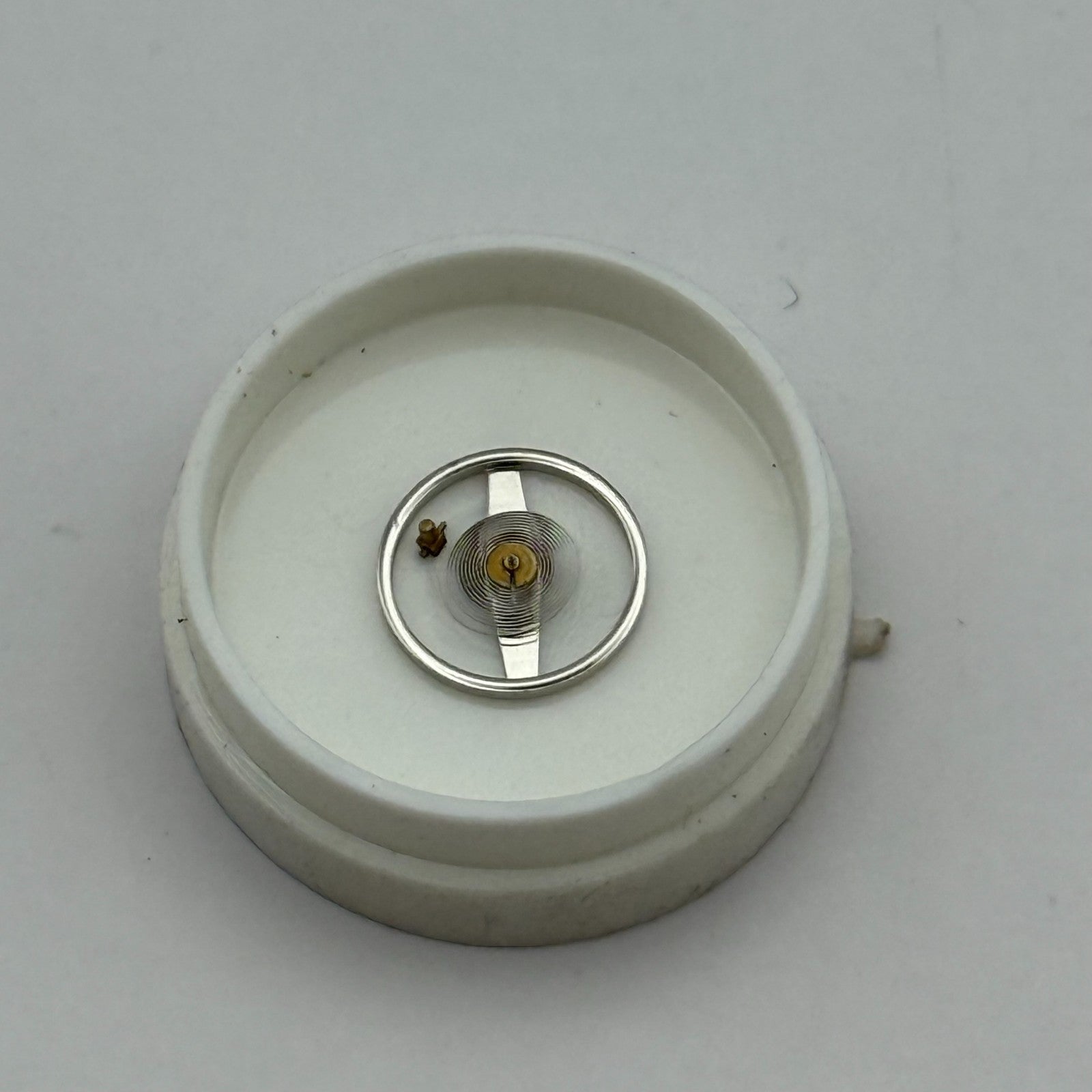 RL 9013/21 9033/21 Balance Wheel Complete And Spring 1827 M Watch Movement Parts