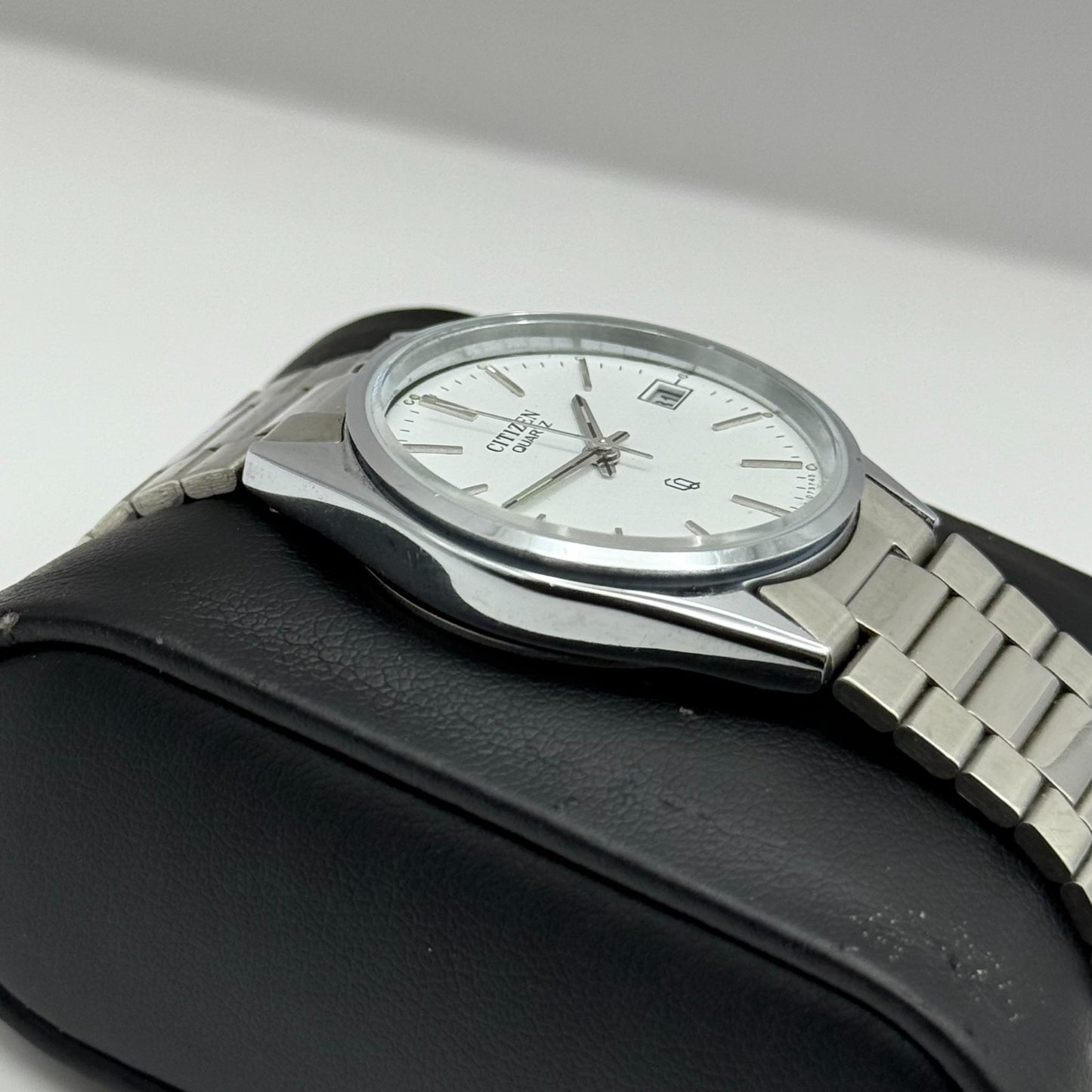 Citizen CQ Quartz Watch 6110-073185 Date Silver Tone Japan 30mm PARTS REPAIR