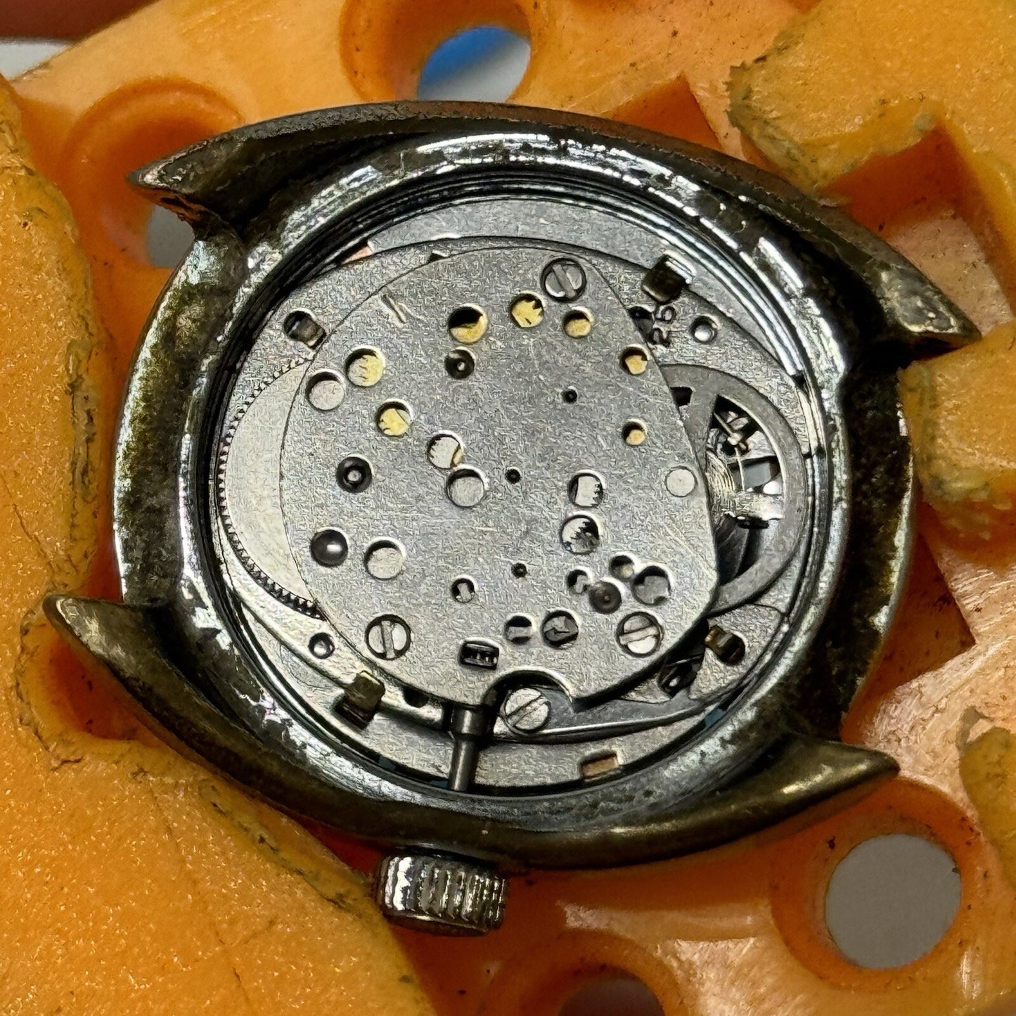 27mm Ladies Timex Sweep Seconds Date Dial GB Made Watch Head TO RESTORE