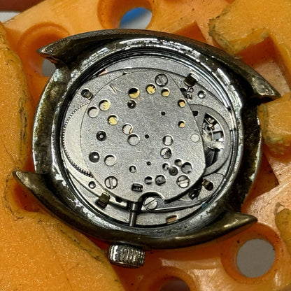 27mm Ladies Timex Sweep Seconds Date Dial GB Made Watch Head TO RESTORE