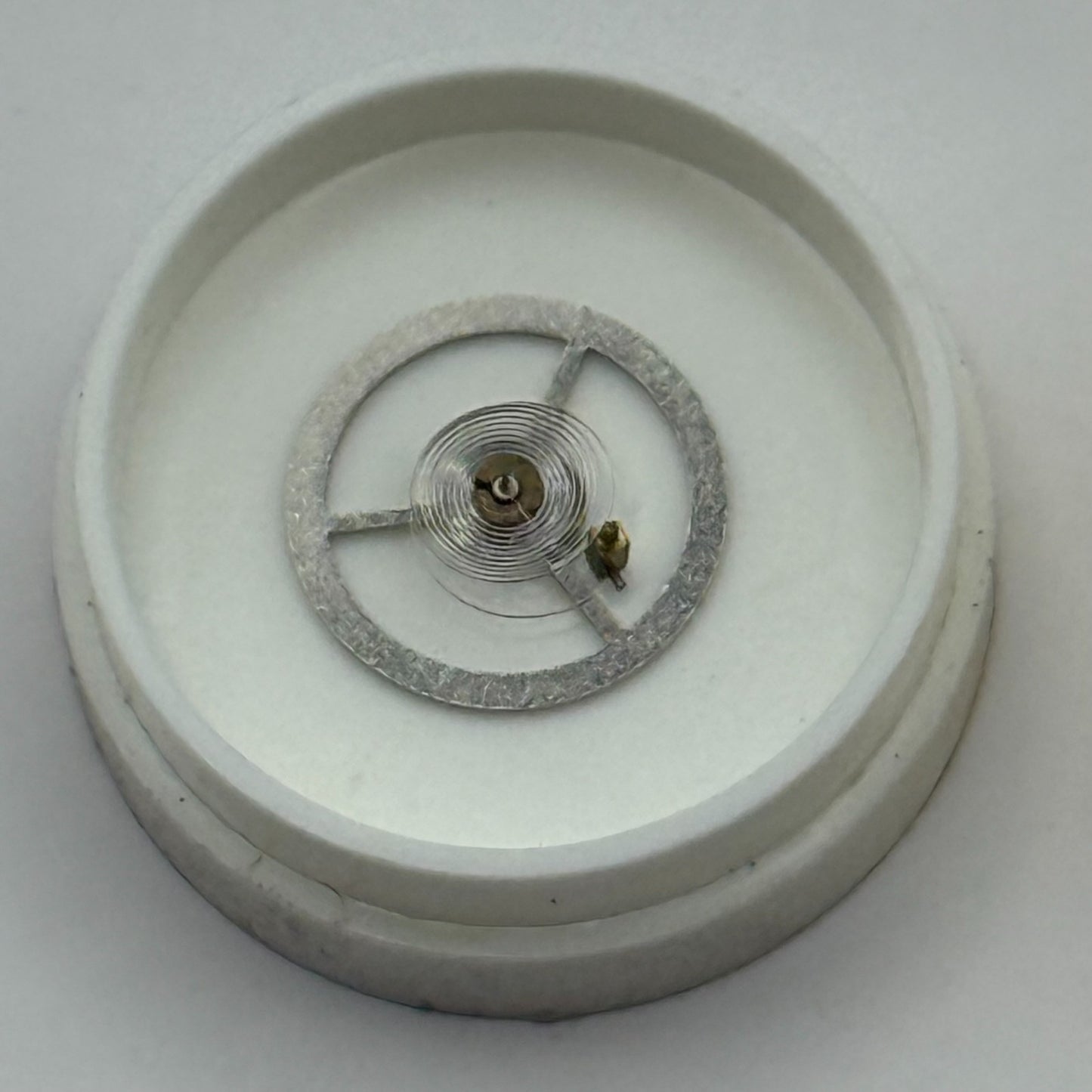 EB 8350 8354 8356 Balance Complete 8 3/4''' Renata 1510 M Watch Movement DAMAGED