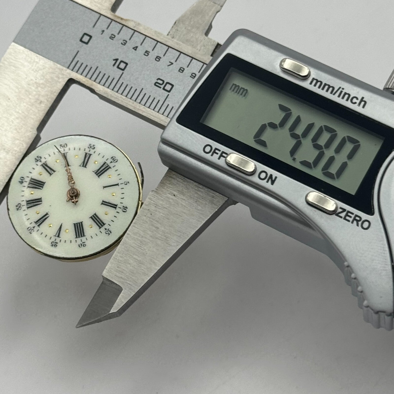 24.9mm Unidentified High Grade Manual Wind Watch Movement Vintage PARTS SPARES