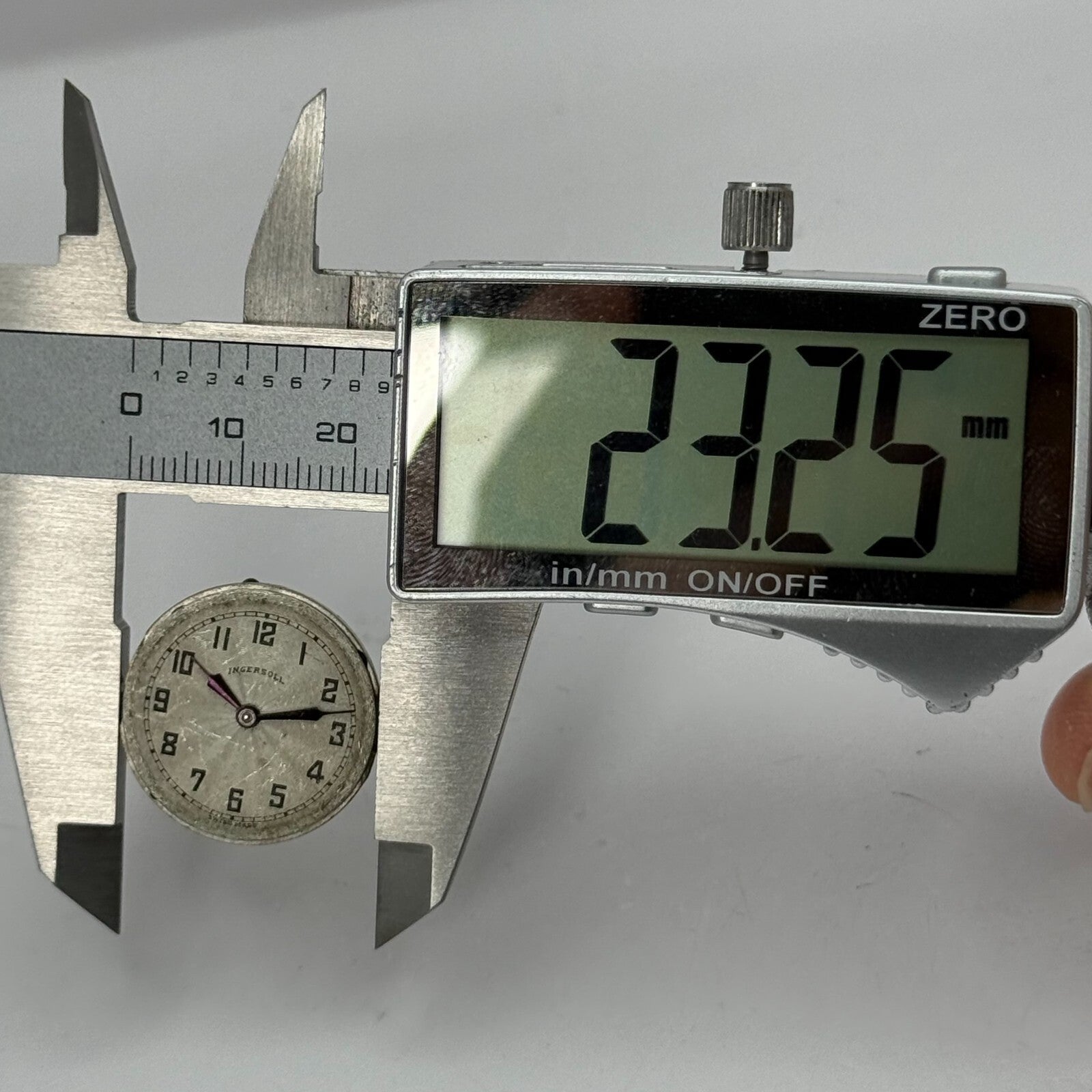 23.2mm Vintage Ingersoll Gem 15 Rubies Manual Wind Watch Movement PARTS REPAIR