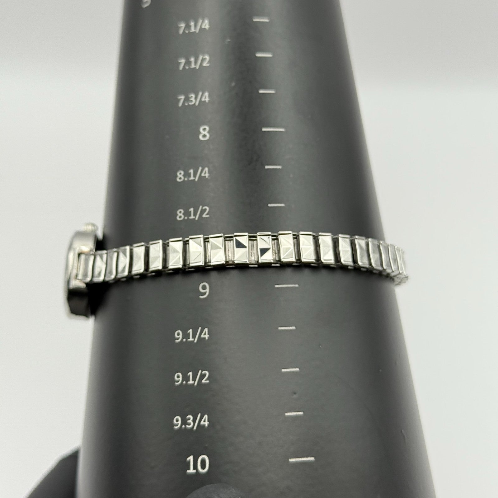 Citron Ladies Quartz Watch Silver Tone Expandable Band Steel Working 21mm