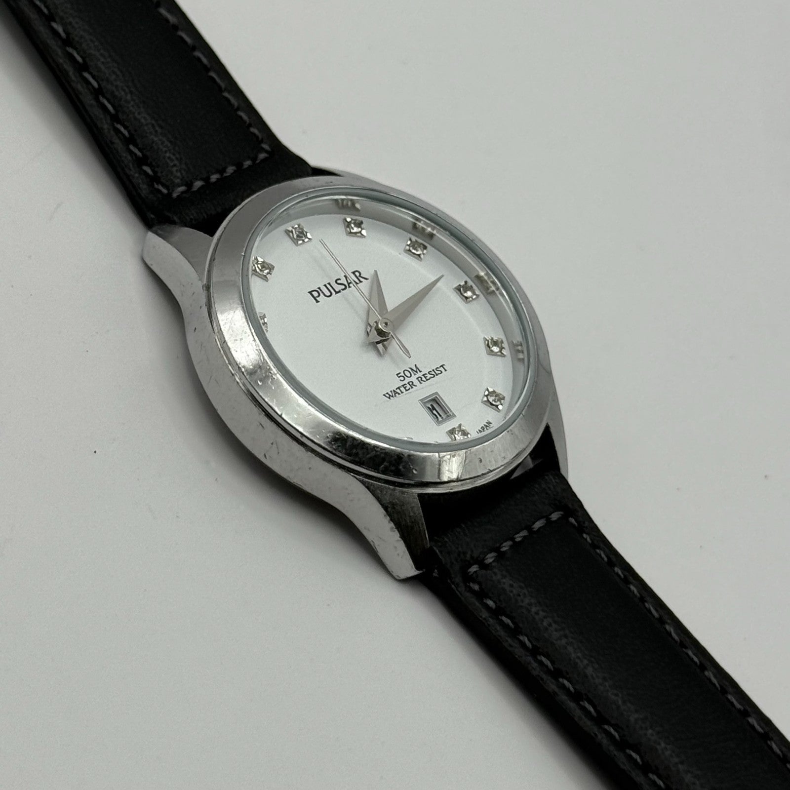 Pulsar Ladies Quartz Watch Date Dial Diamond Markers Leather Strap Working 27mm