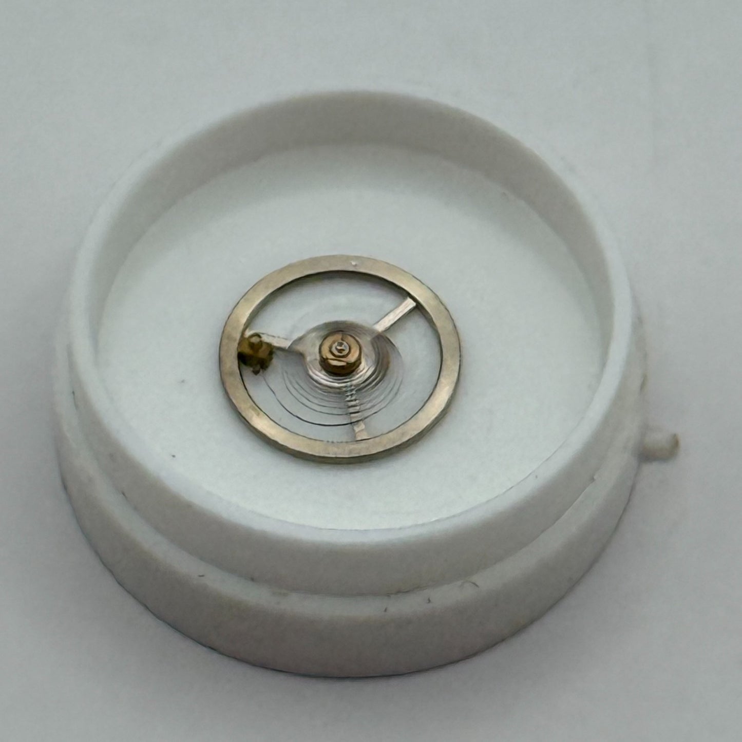 EB 1612 Balance Wheel Complete And Spring  6¾-8’’’ 950 Watch Movement Parts NOS