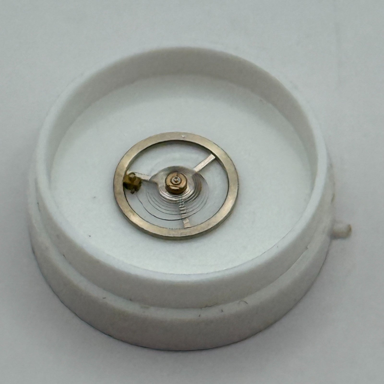 EB 1612 Balance Wheel Complete And Spring  6¾-8’’’ 950 Watch Movement Parts NOS