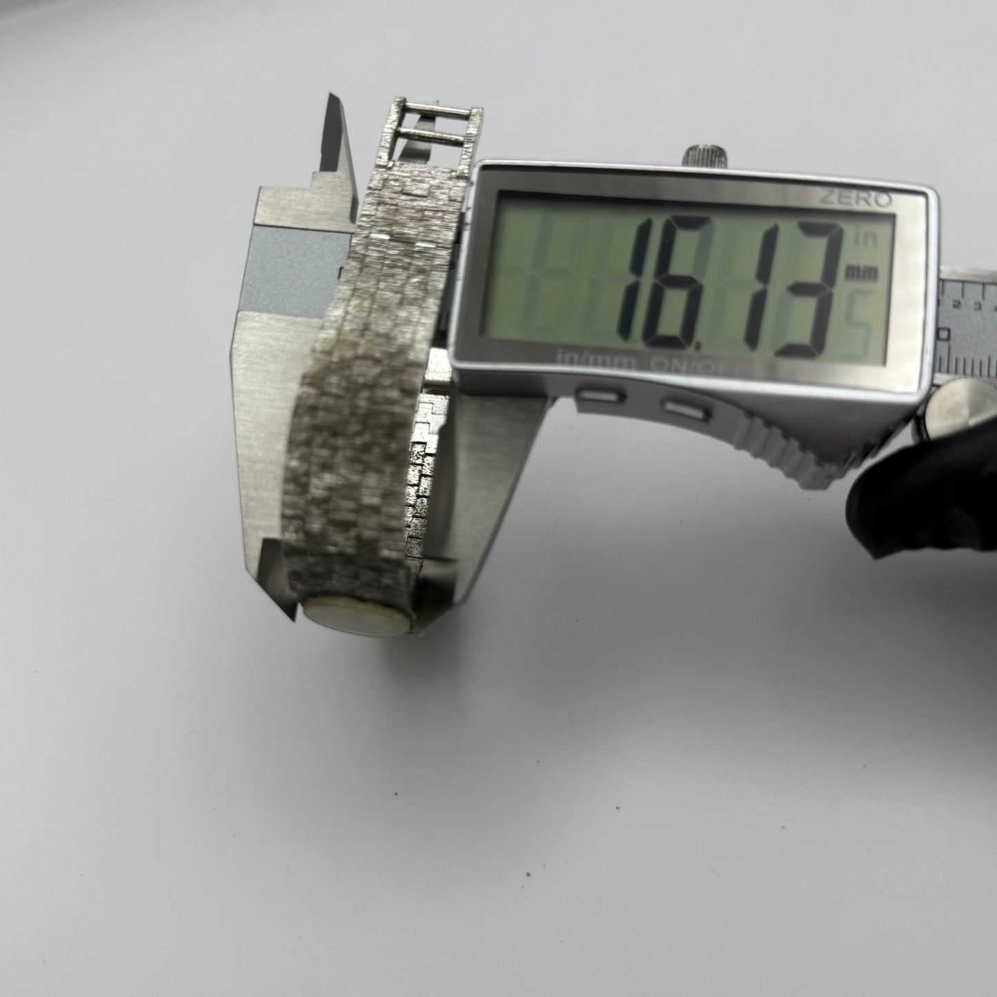 16mm Vintage Accurist 17 Jewels Bark Affect Swiss Manual Wind Watch PARTS REPAIR