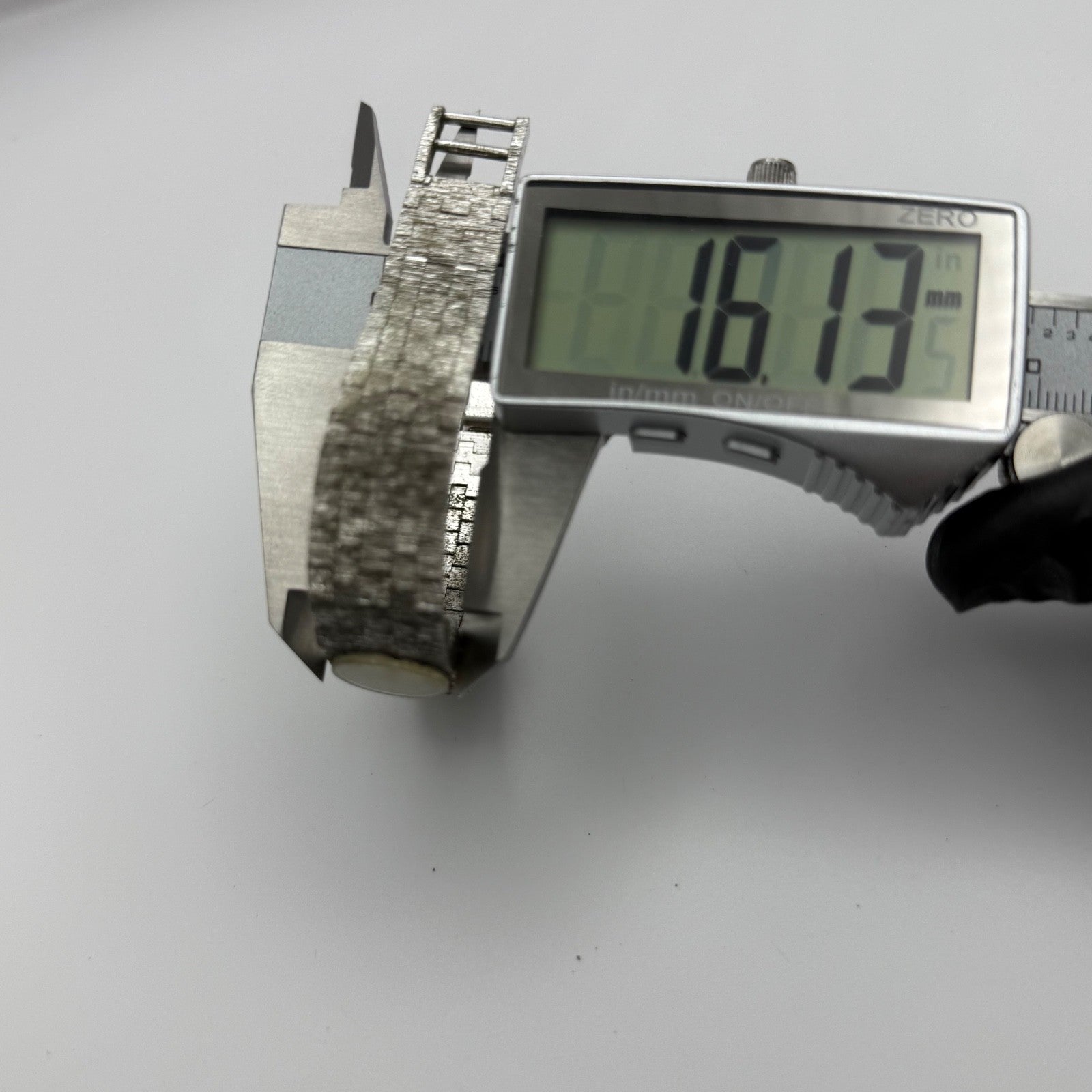 16mm Vintage Accurist 17 Jewels Bark Affect Swiss Manual Wind Watch PARTS REPAIR