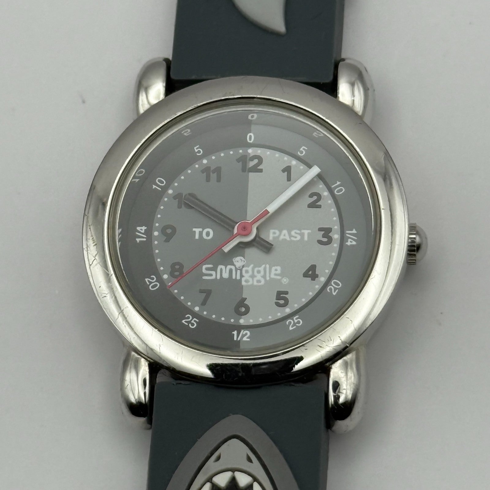 Smiggle Kids Quartz Watch Grey Dial Shark Print Strap Working 27mm NO CLASP