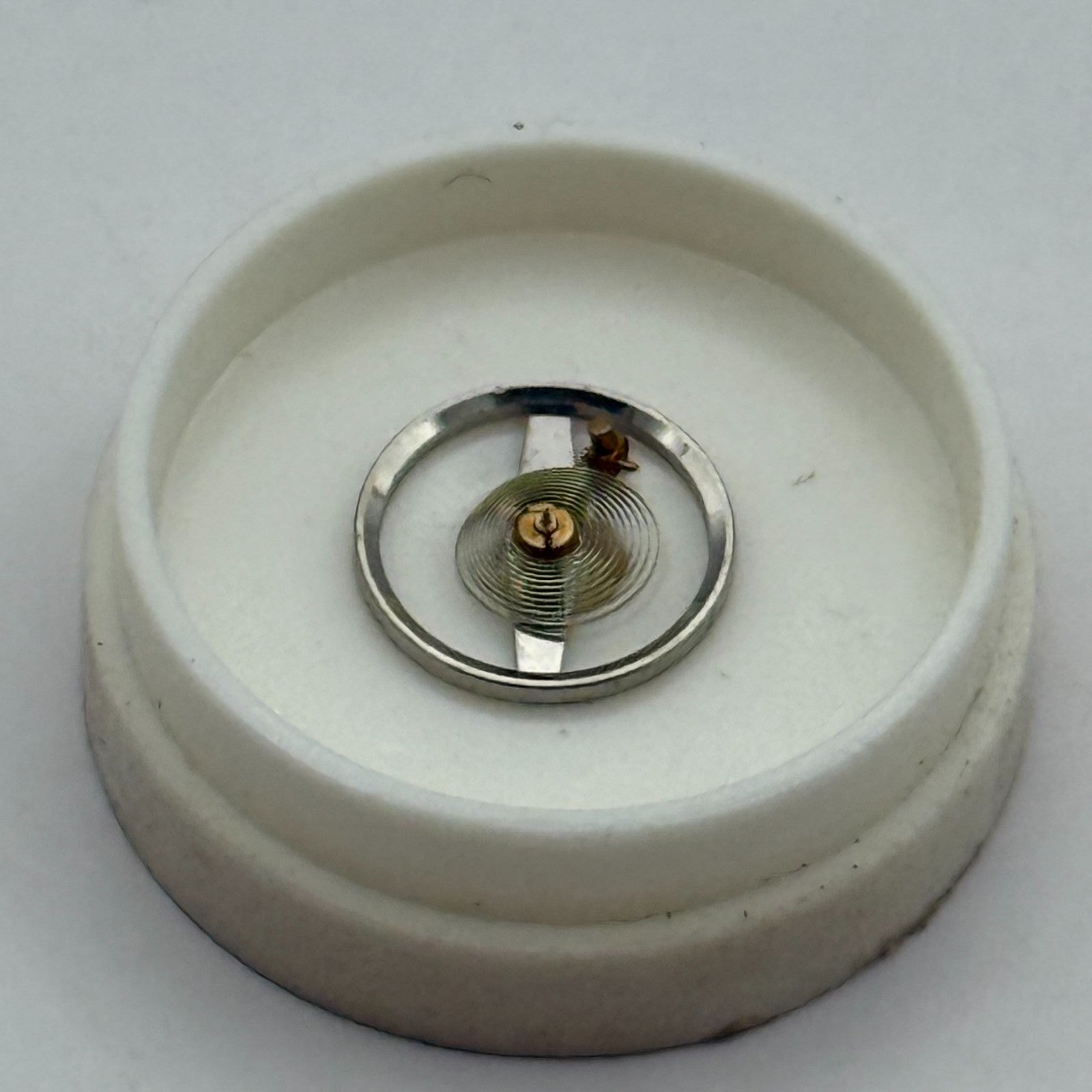 Balance Wheel Complete And Spring 1512 M Watch Movement Parts NOS