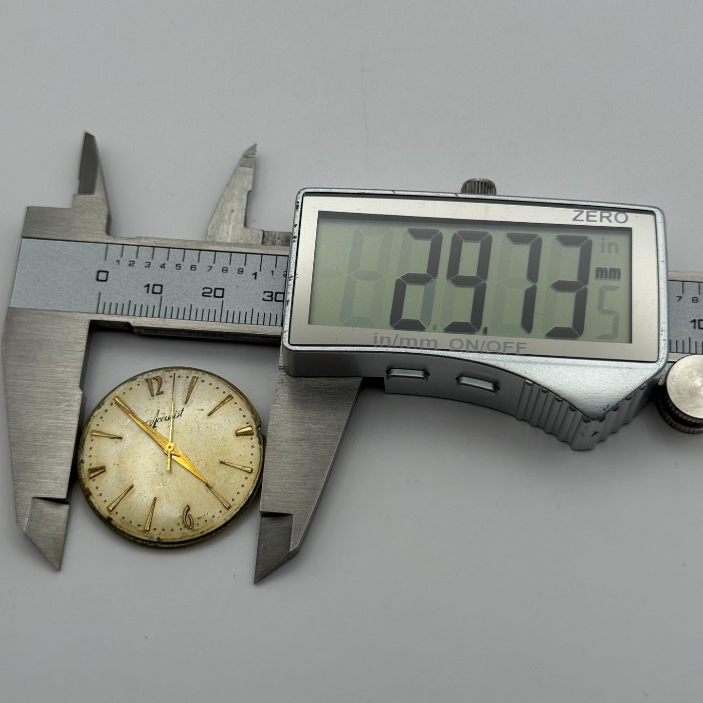 Accurist ETA 2390 Watch Movement Manual Wind Vintage Swiss Parts Repair 29.7mm