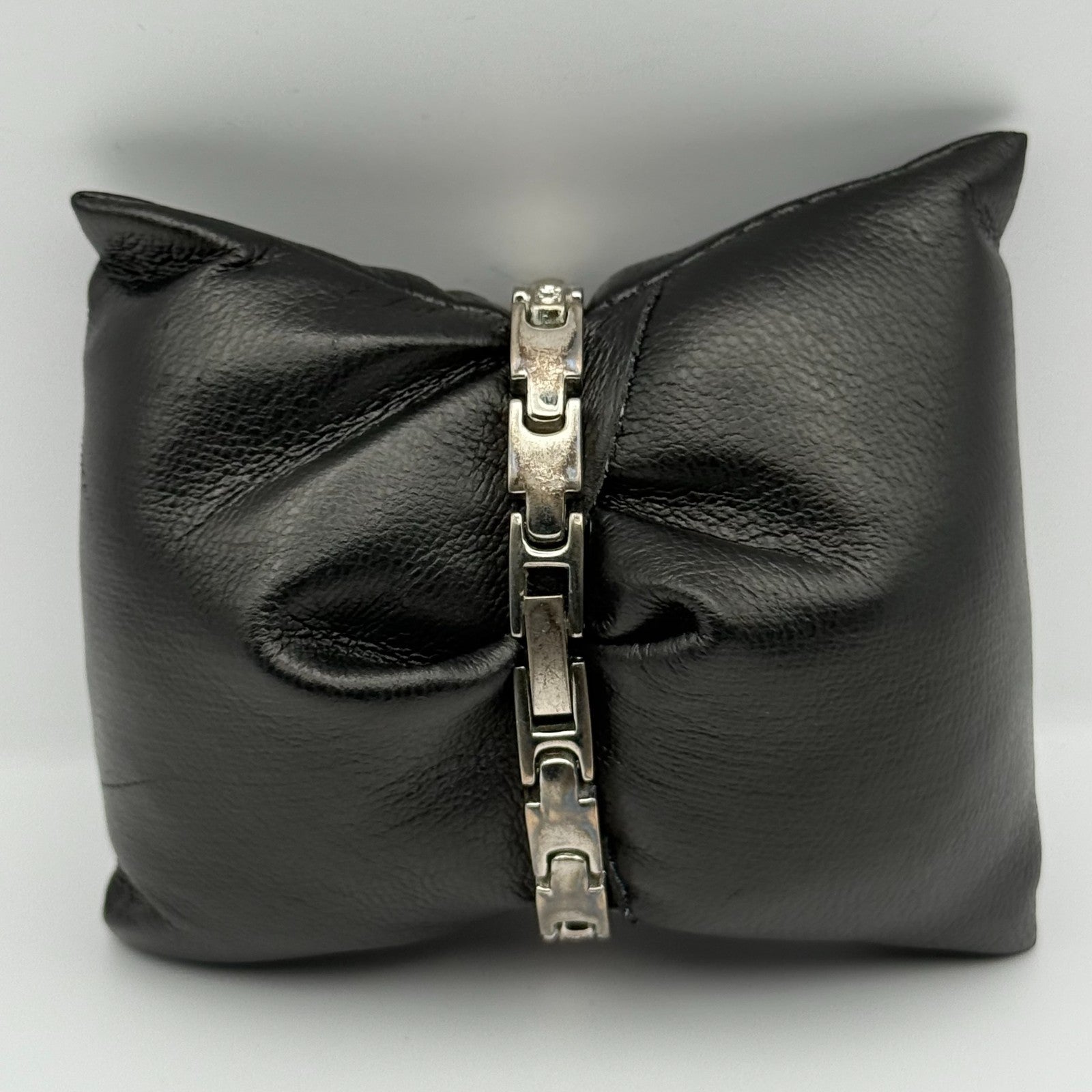 Limit Ladies Quartz Watch Pink MOP Dial Silver Tone Bracelet Working 19mm