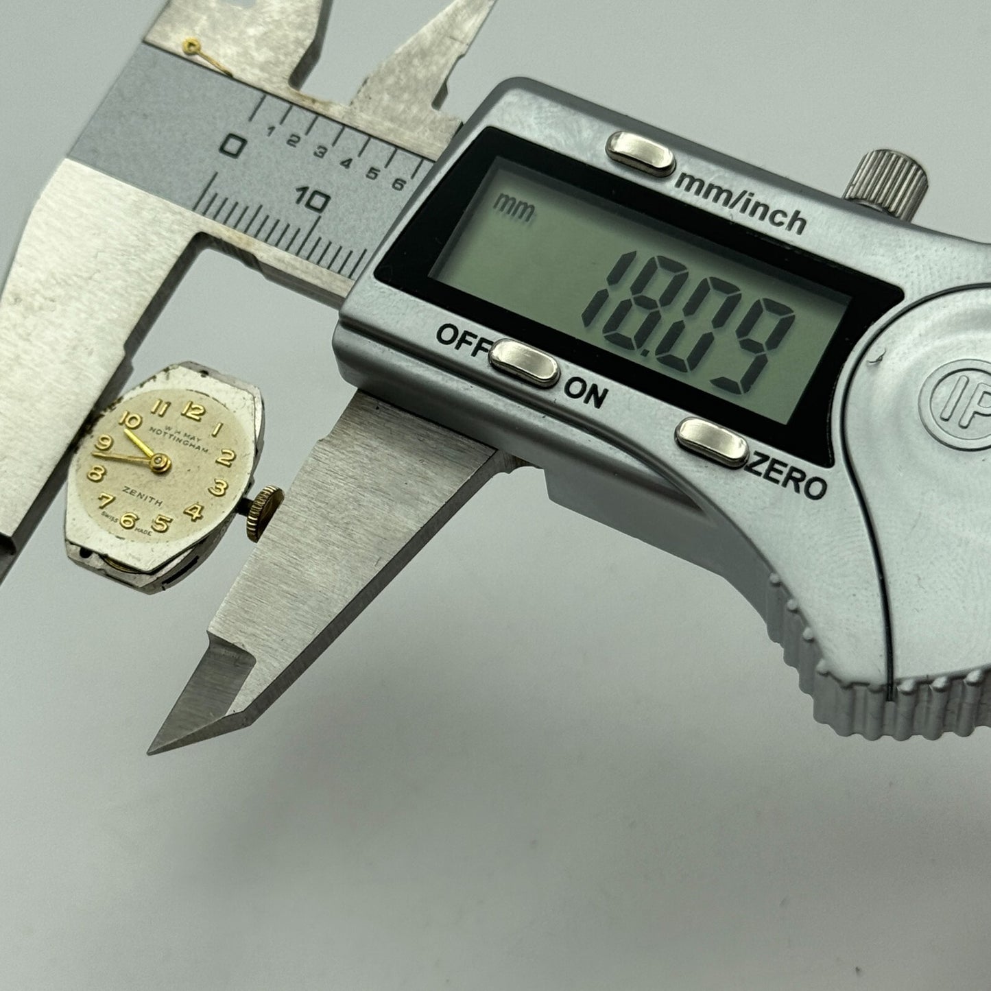 12.8mm Ladies Zenith Cal 525 W H May Nottingham Manual Wind Watch Movement PARTS