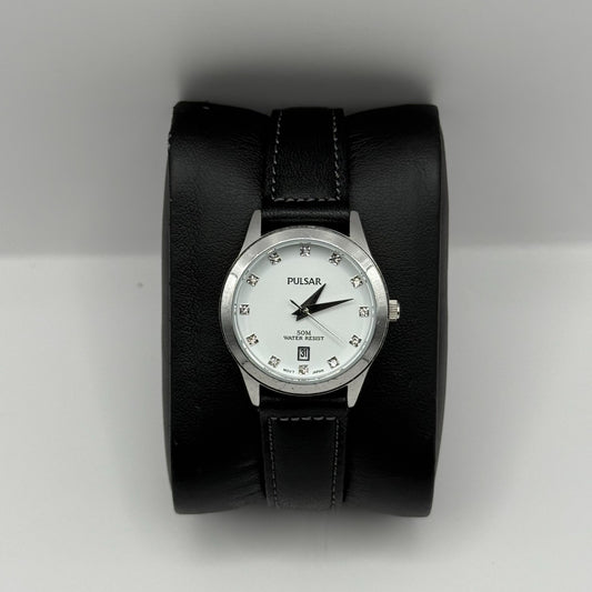 Pulsar Ladies Quartz Watch Date Dial Diamond Markers Leather Strap Working 27mm