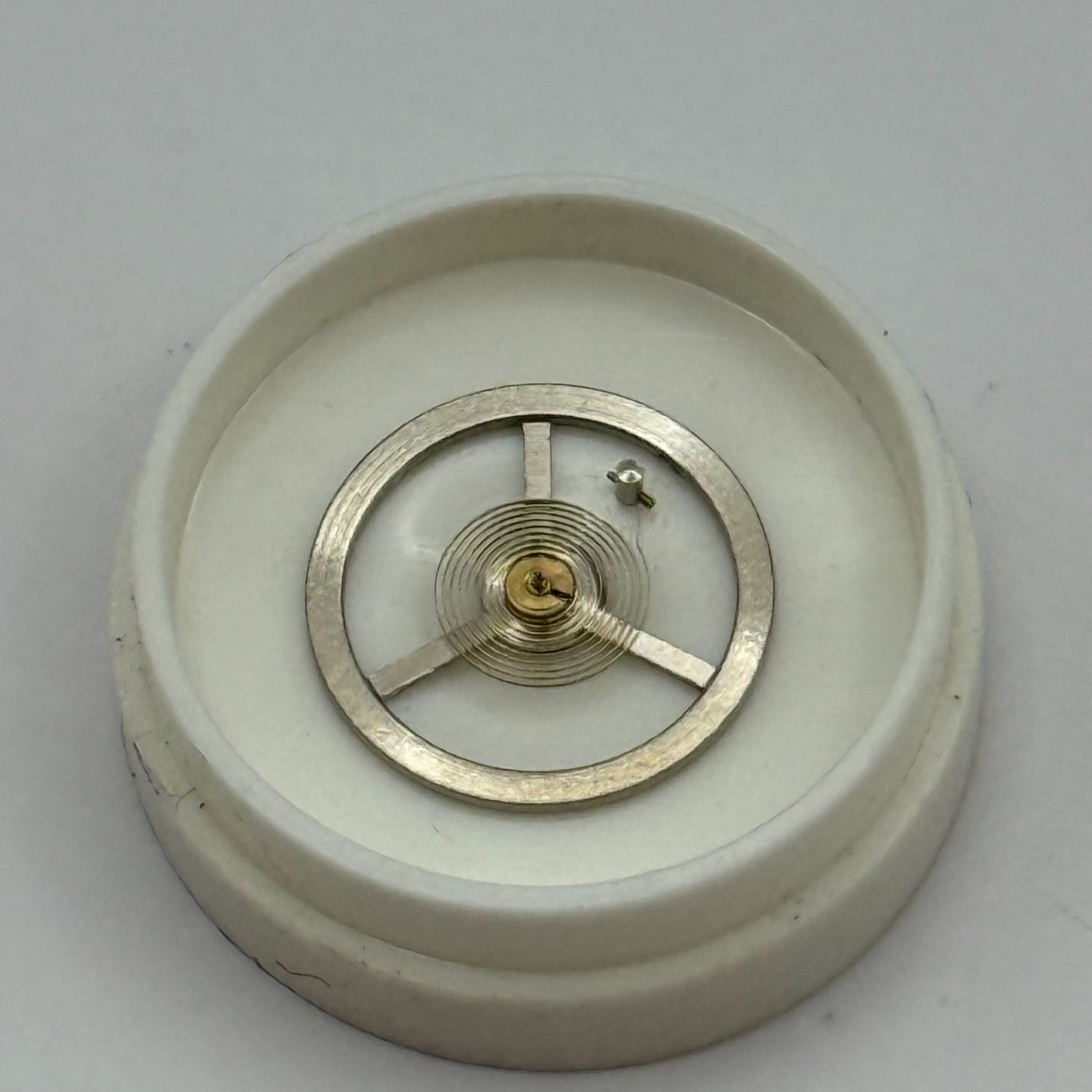 Balance Wheel Complete And Spring Renata Watch Movement Parts NOS 