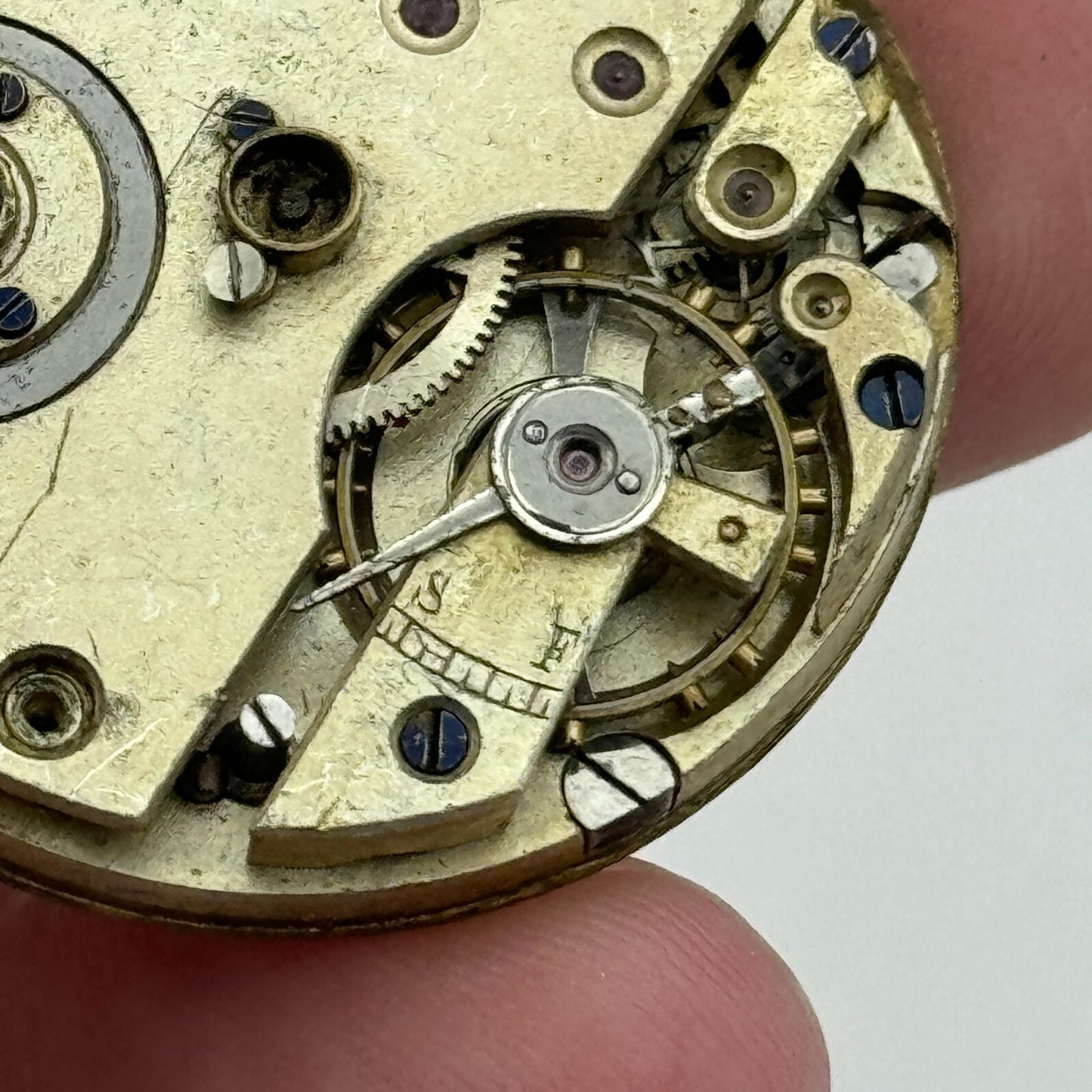 33.7mm Antique Unidentified Key Wound Pocket Watch Movement Dial PARTS REPAIR