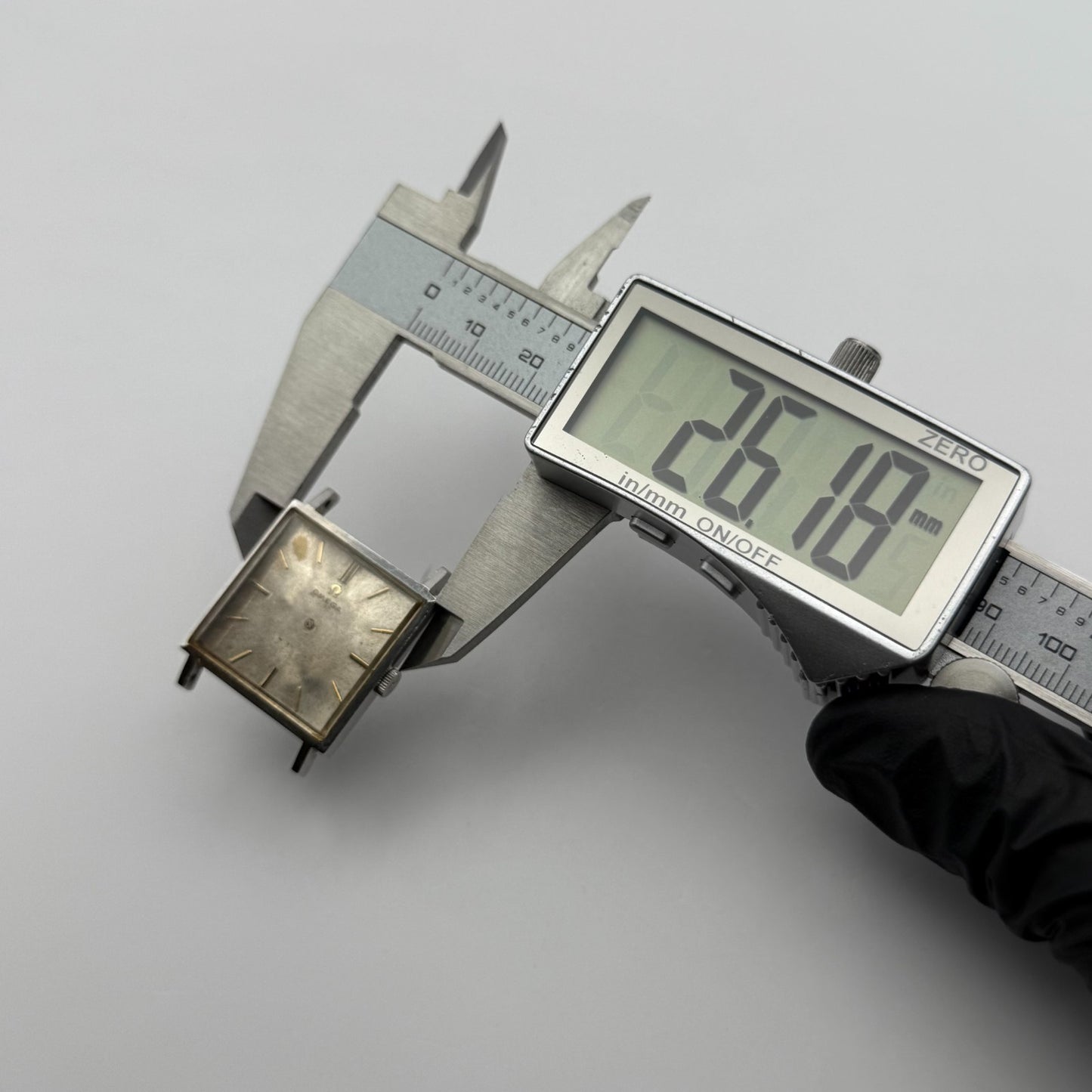 Omega 671 Automatic Watch Running Square 161.014 Vintage Swiss Parts Repair 26mm