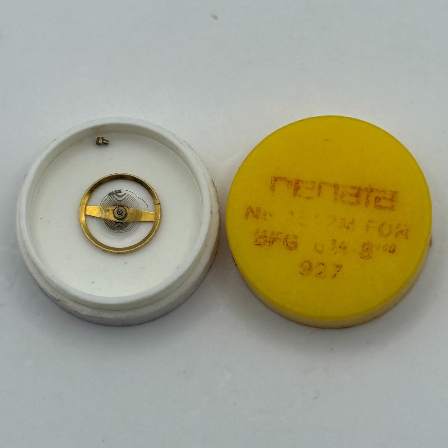 BFG 927 Balance Complete 6 3/4 - 8''' Renata No Unclear M Watch Movement DAMAGED