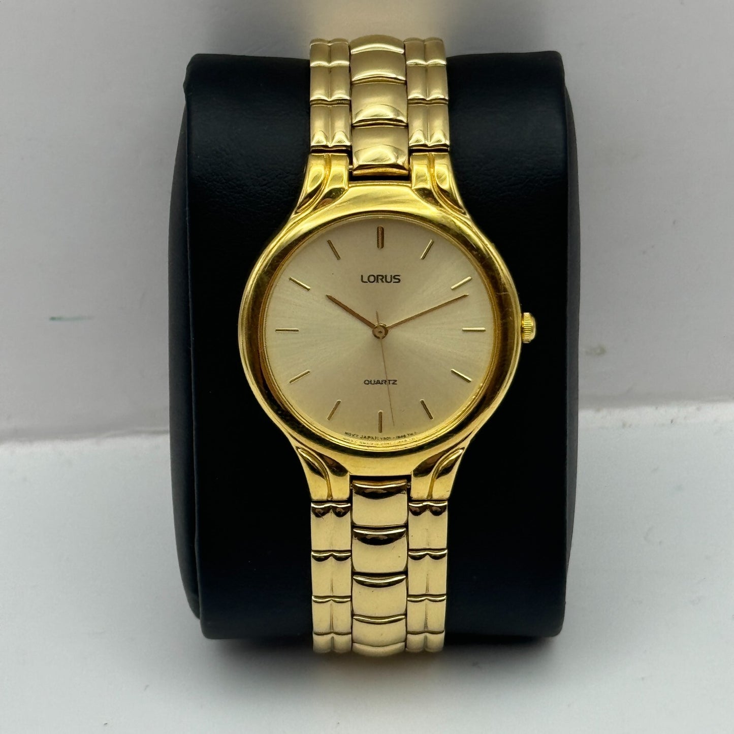 32mm Working Lorus V501-6J10 Quartz Watch Gold Tone New Battery 7.5 Inches
