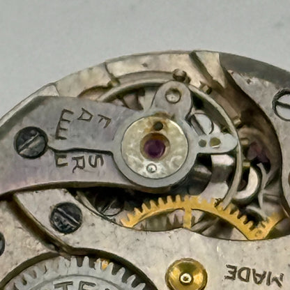 Cortebert Cal 665 Watch Movement 15 Jewels Sub Seconds Manual Wind Parts 25.3mm