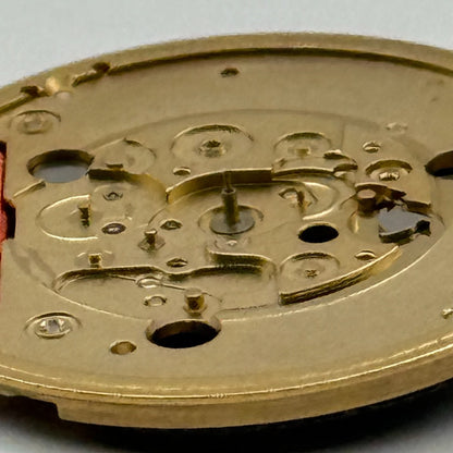 Omega 1430 Quartz Watch Movement 6 Jewels Swiss Vintage Parts Repair 23.8mm