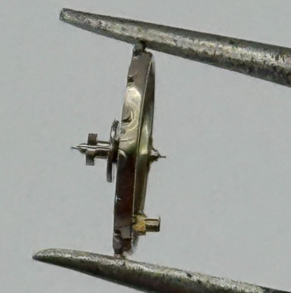 EB 1431 Balance Wheel Complete And Spring 8 3/4’’’ 120 Watch Movement Parts NOS