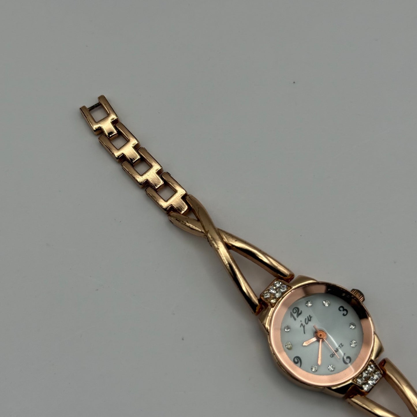 JW Ladies Quartz Watch Rose Gold Crystal Accents Working 21mm 5.25 Inches