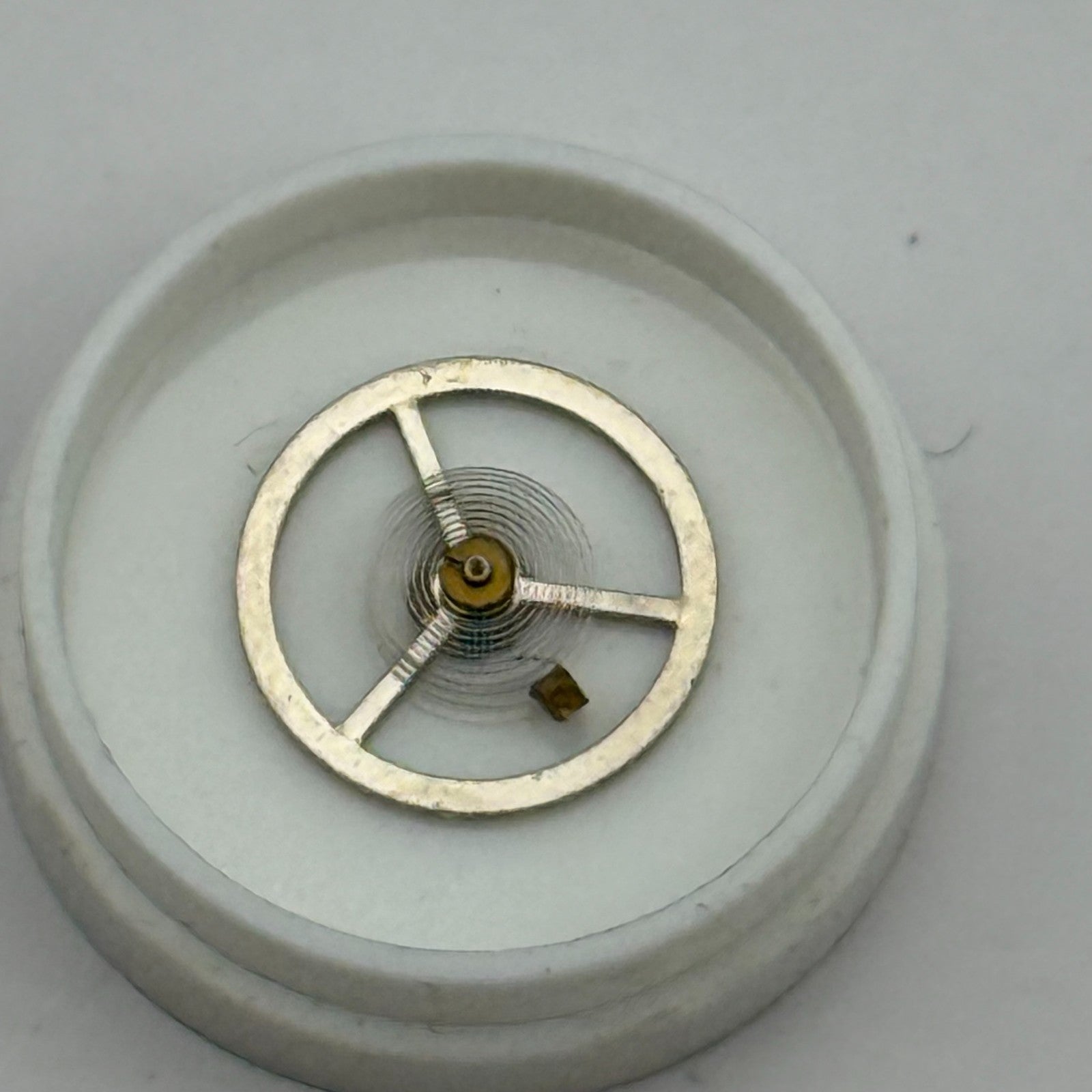 Brac 300 301 Balance Wheel Complete And Spring 1604 Watch Movement Parts NOS