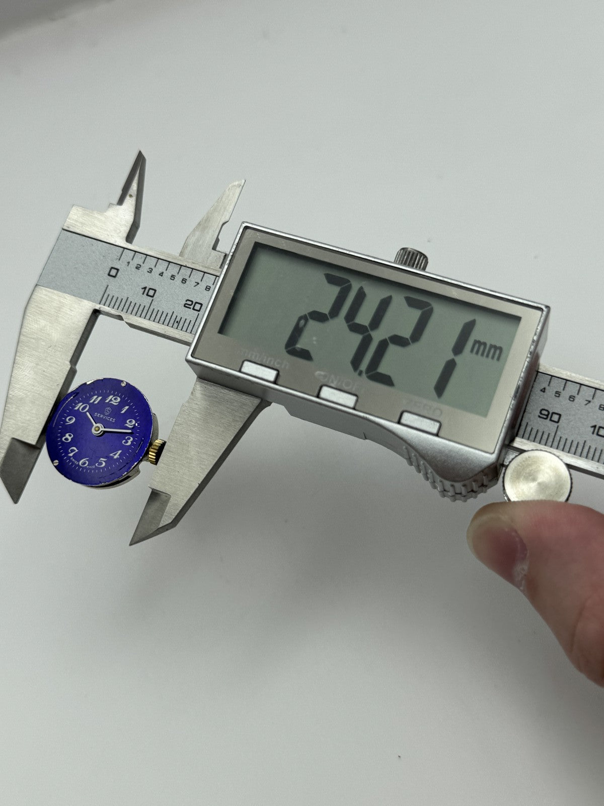 21.4mm Vintage Services Brac 2100 Manual Wind Swiss Watch Movement PARTS REPAIR