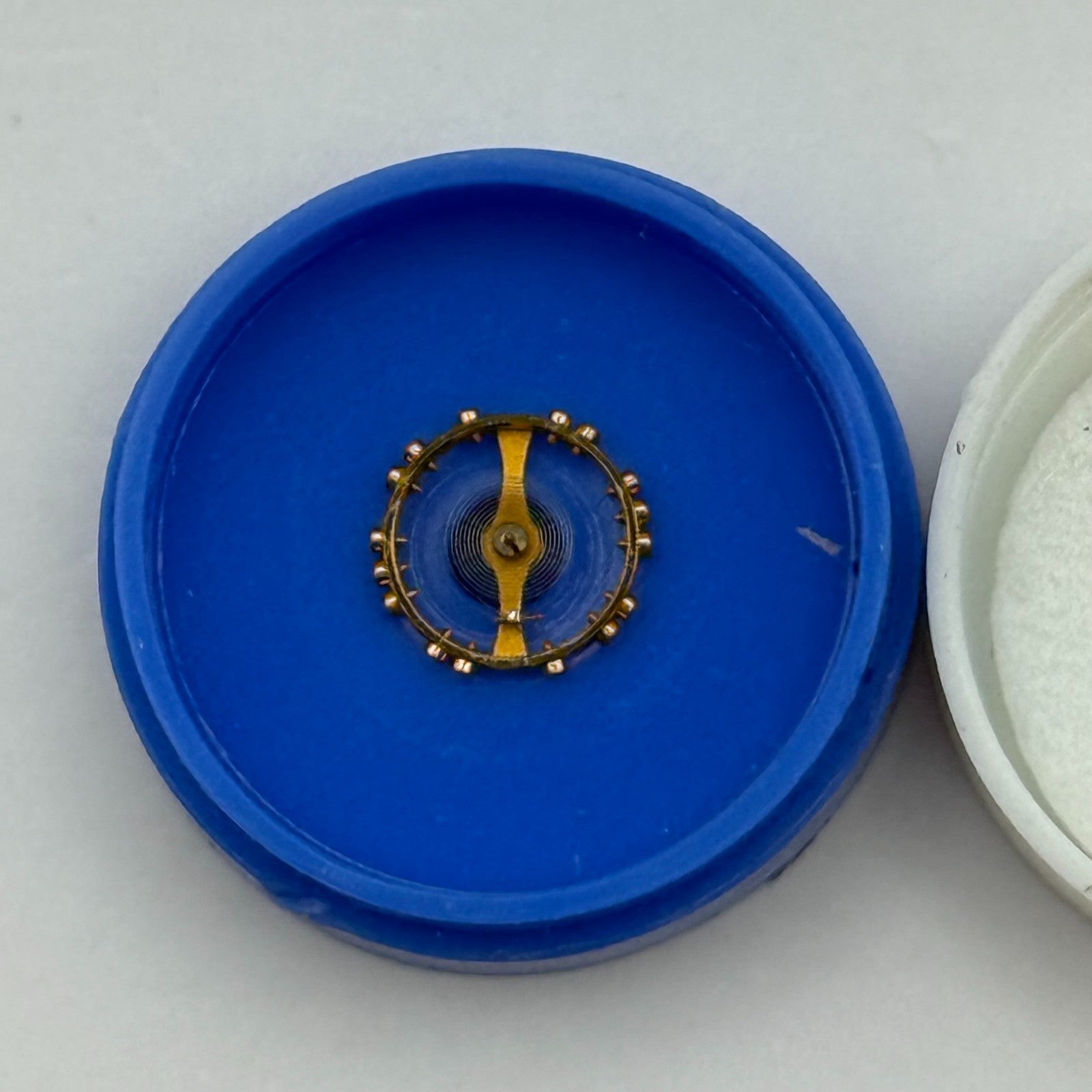 Omega 11.5 R Balance Wheel Complete And Spring 530 Watch Movement Parts NOS 