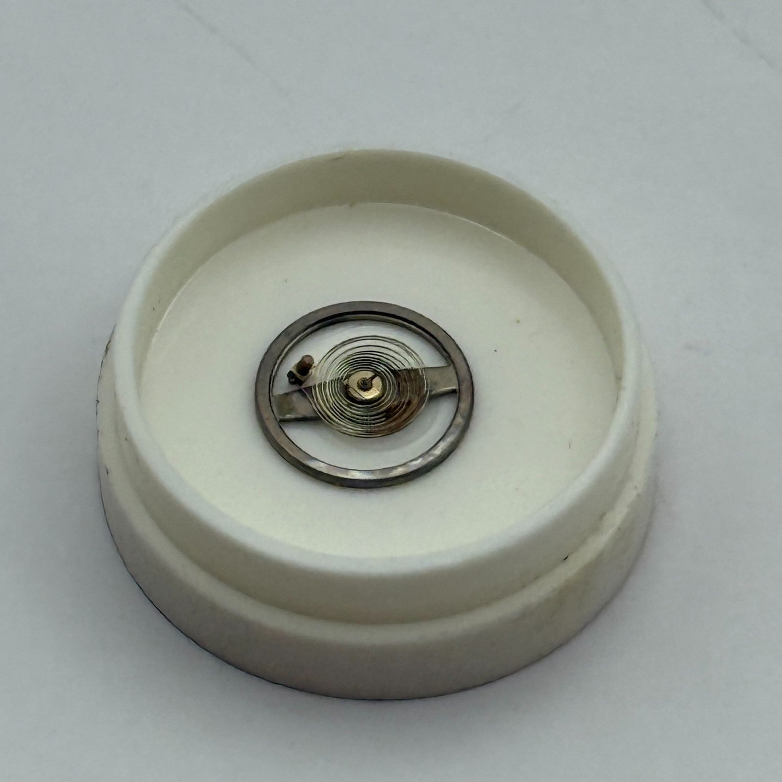 Brac 2051 Balance Wheel Complete And Spring 5 1/4''' 69 M Watch Movement Parts 