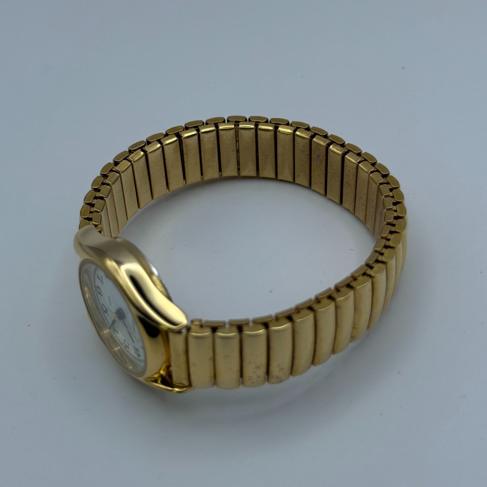 Hana Ladies Quartz Watch White Dial Gold Tone Expandable Band Steel Working 23mm