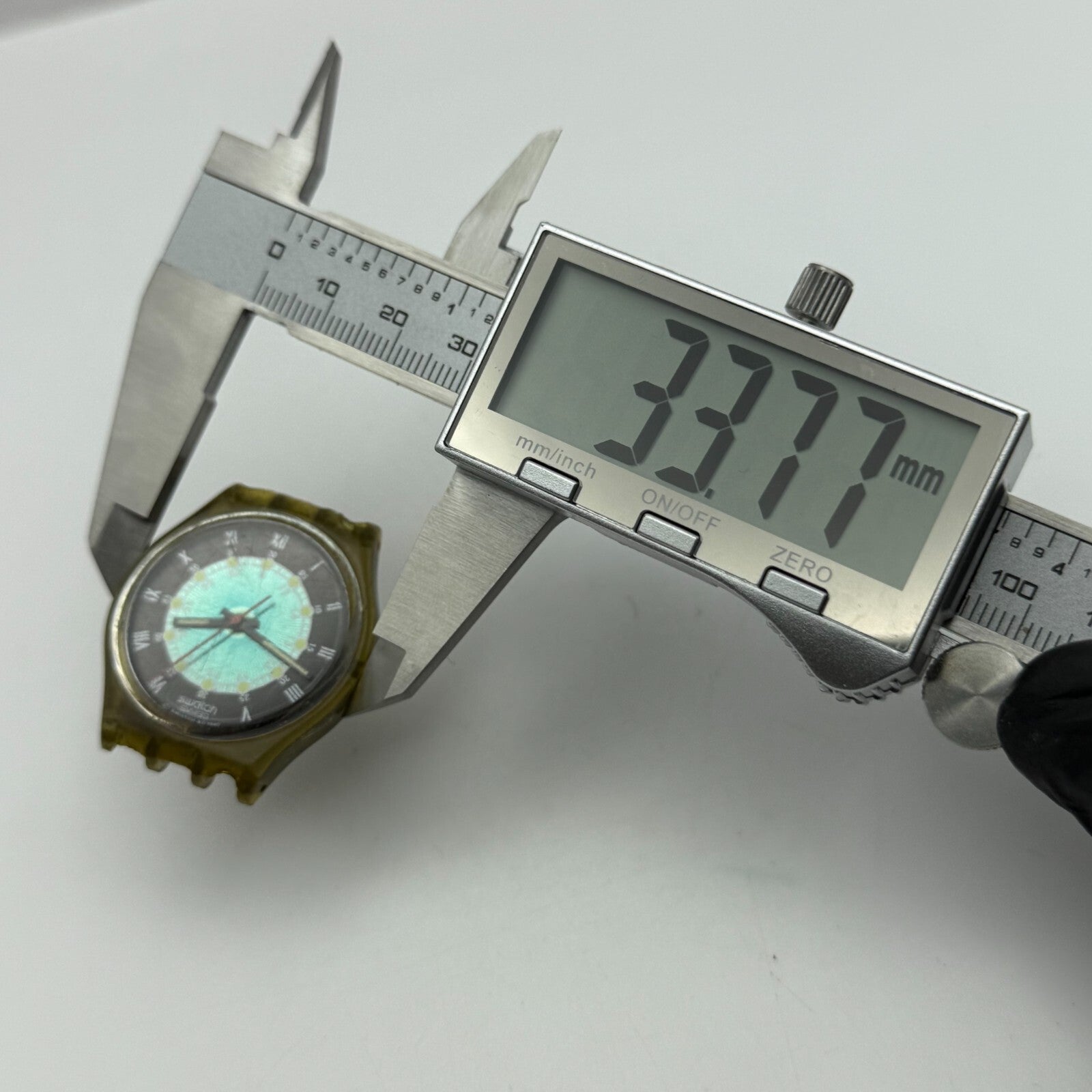 33mm Vintage 1992 Swatch Screw Driver 24 Hour Quartz Watch UNTESTED PARTS REPAIR