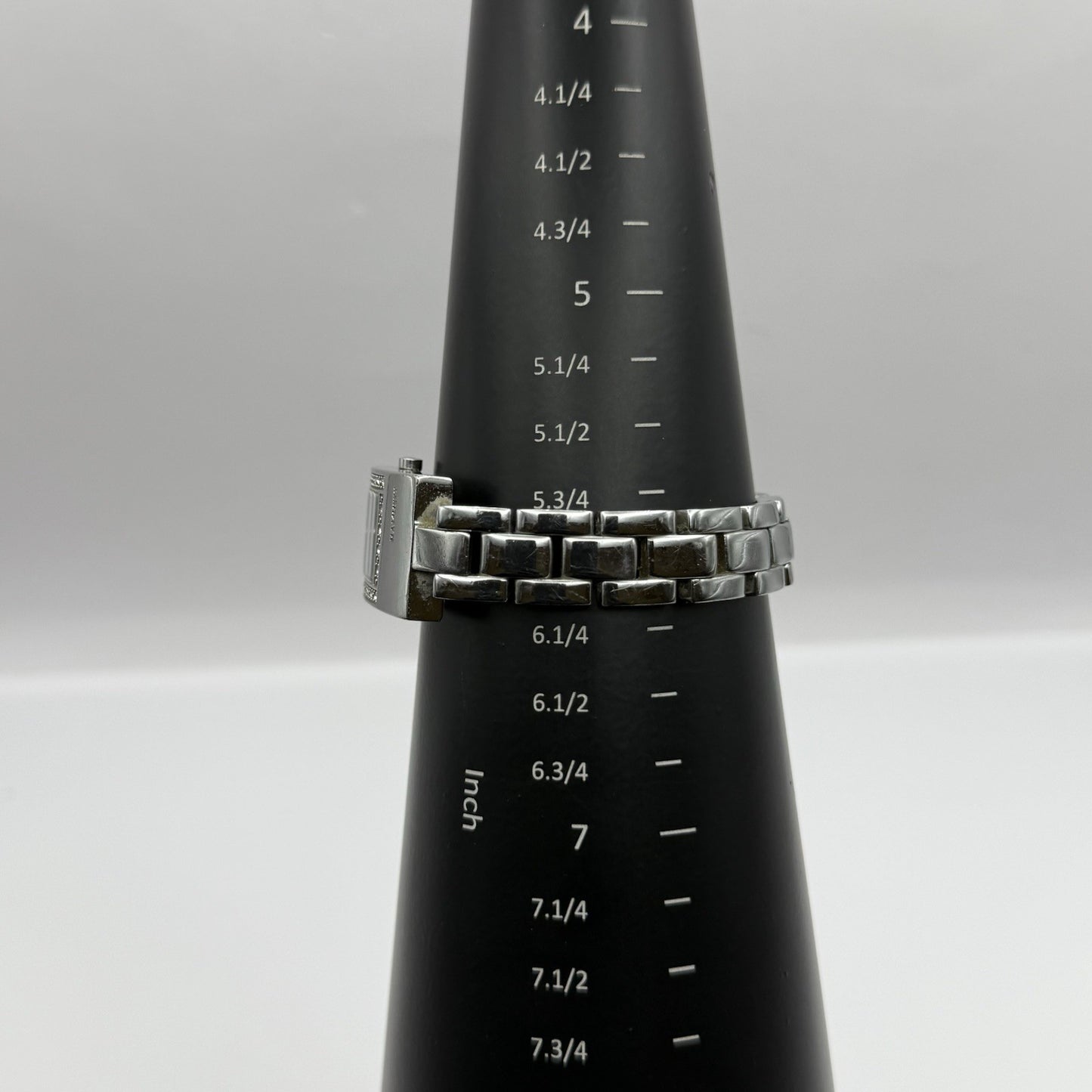 Working Hamnett Ladies Silver Tone Black Dial 19mm Quartz Watch New Battery