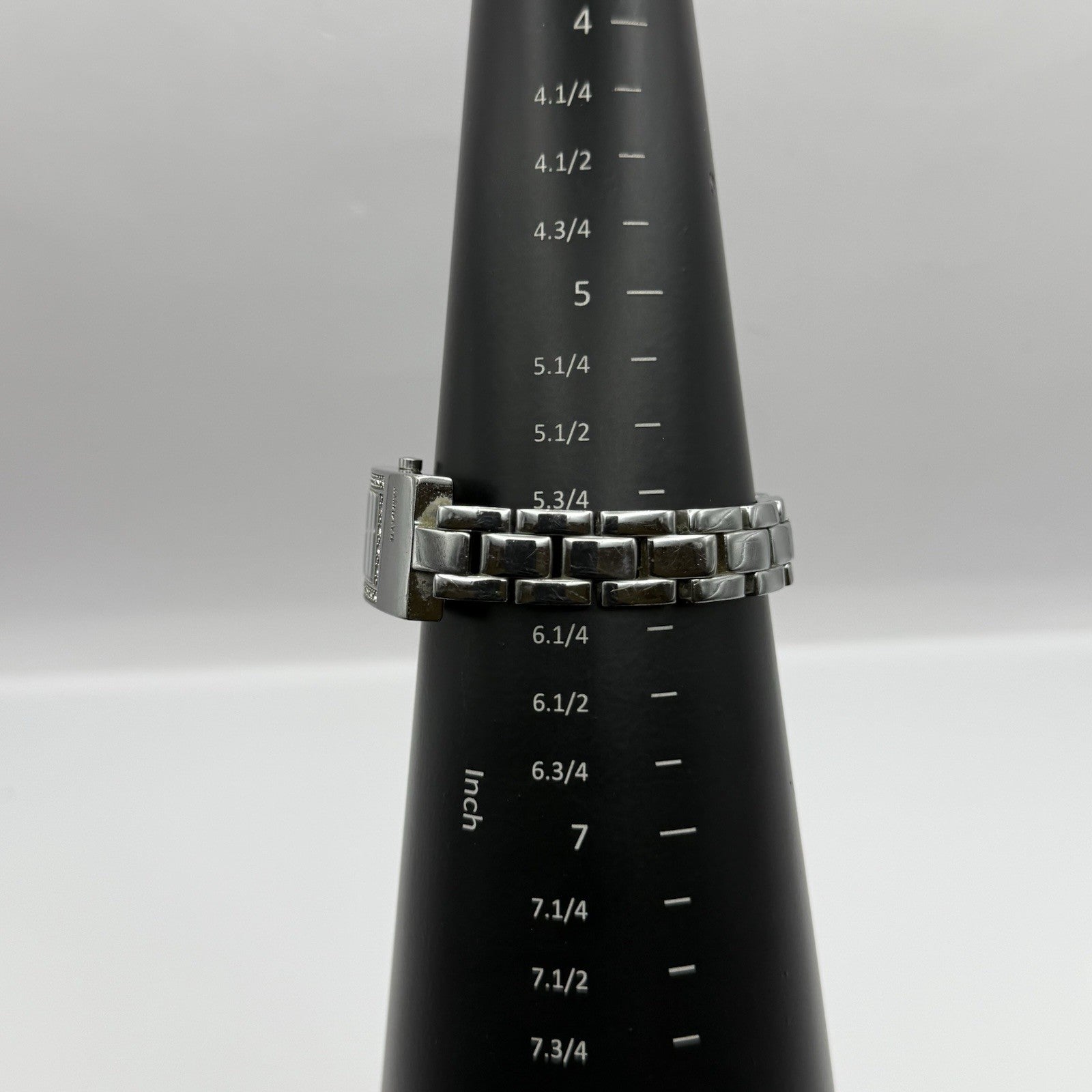 Working Hamnett Ladies Silver Tone Black Dial 19mm Quartz Watch New Battery