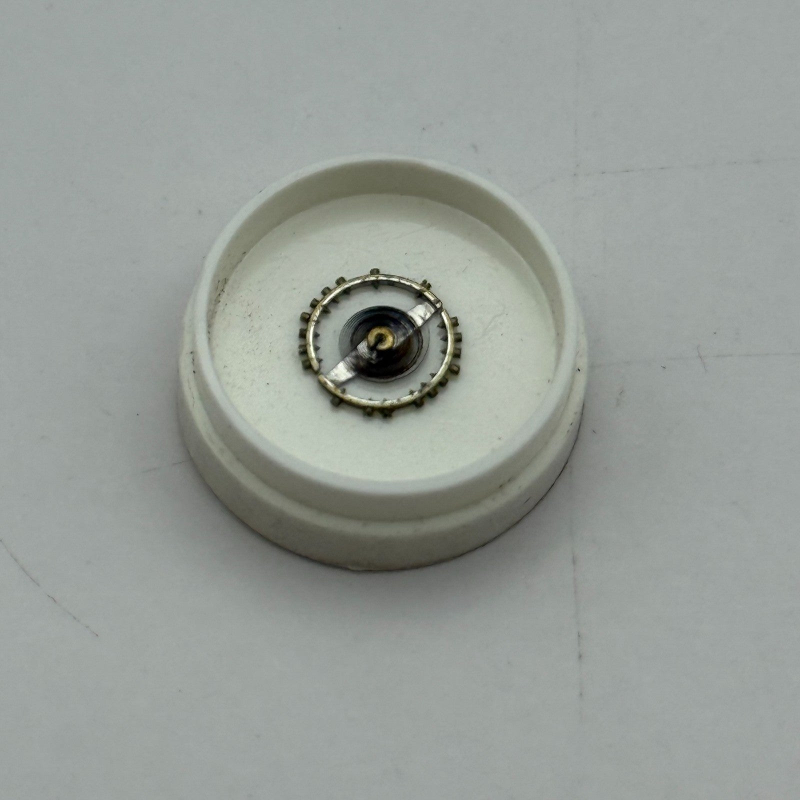 Felsa 158 Balance Complete 8 3/4''' Renata 373 Watch Movement Parts Vintage NOS