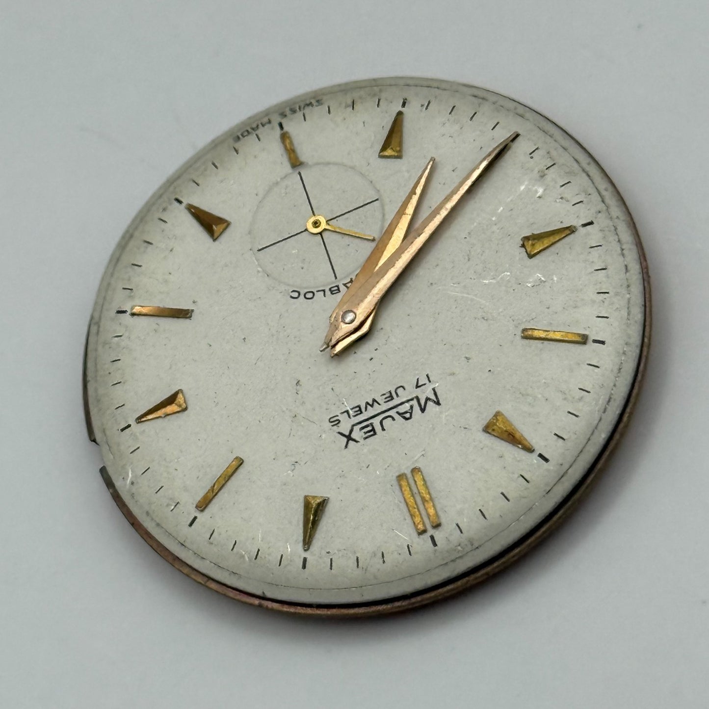 Majex Peseux 320 Watch Movement Manual Wind Vintage Swiss Parts Repair 30.9mm