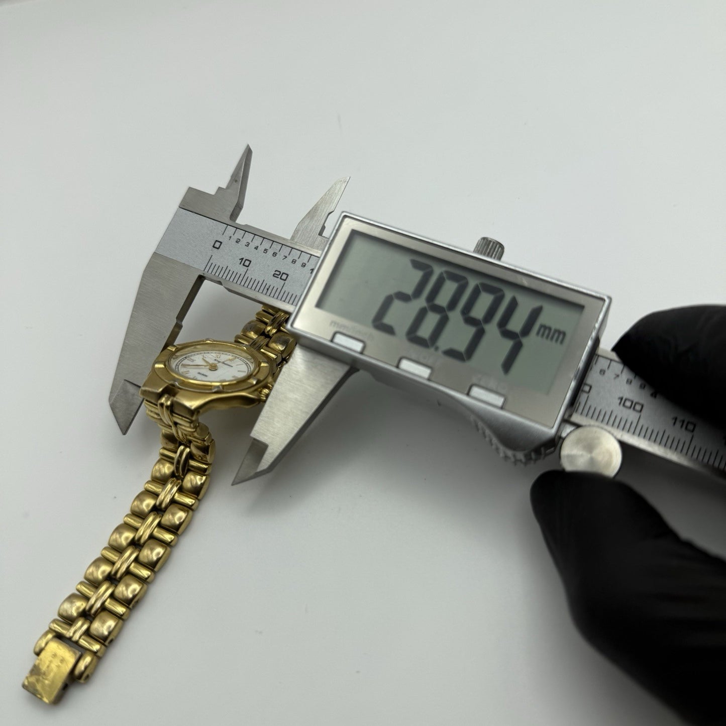 28mm Working Ladies Krug Baumen Baron 4959KL Gold Plated Quartz Watch 5.7 Inches