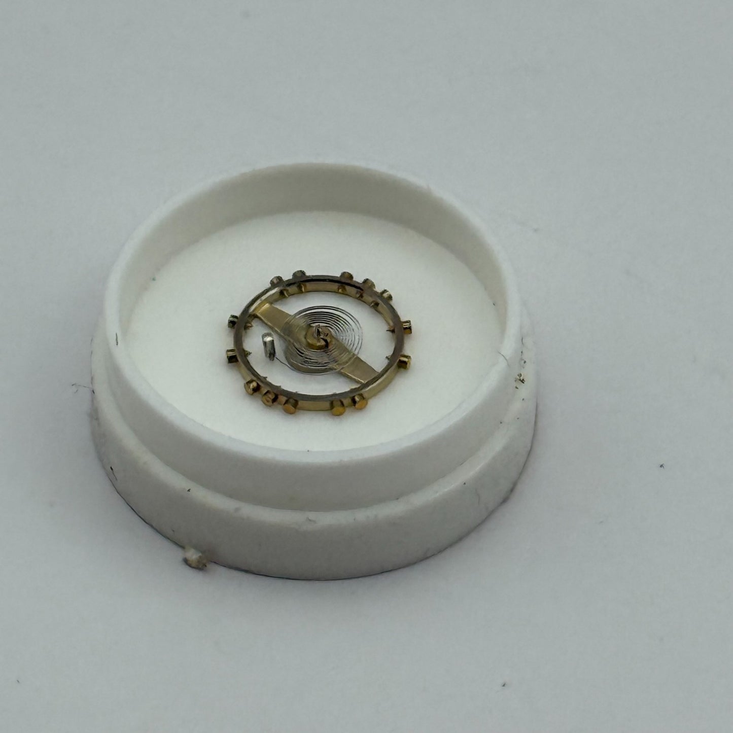 FEF 370 371 Balance Wheel Complete And Spring  176 Watch Movement Parts NOS