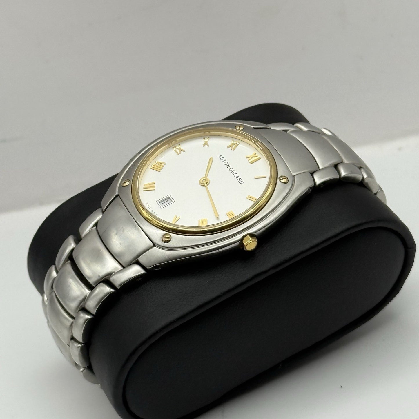 36mm Working Vintage Mens Aston Gerard 261267KM Swiss Date Dial Quartz Watch