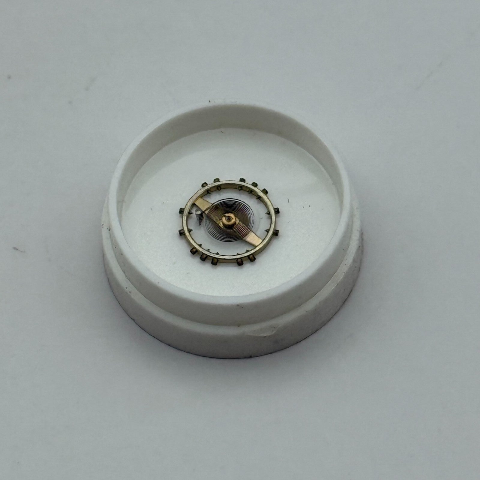 ETA 2412 Balance Wheel Complete And Spring 6 3/4''' 1257 M Watch Movement Parts 