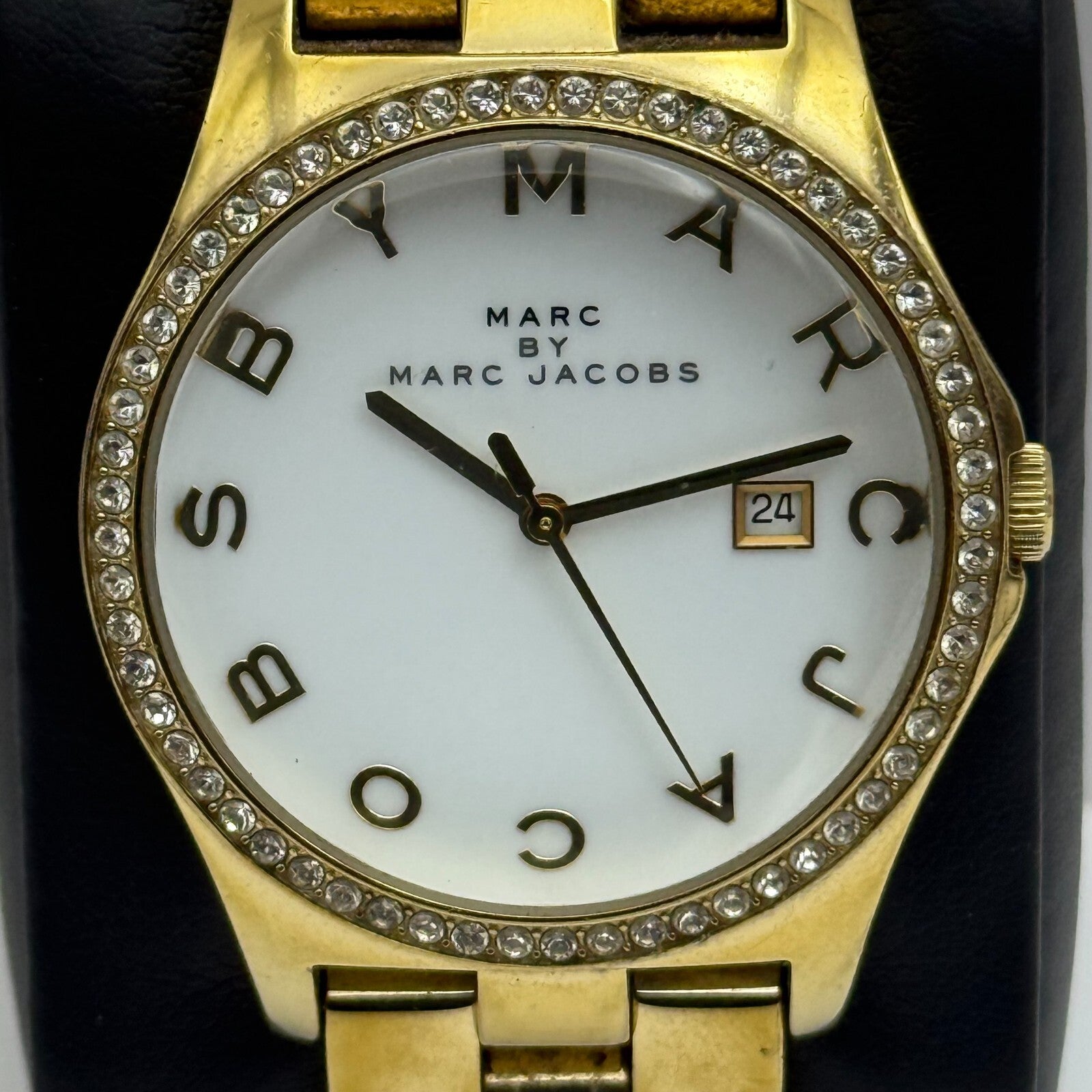39mm Working Ladies Marc By Marc Jacobs White Date Dial Quartz Watch 5.25 Inches