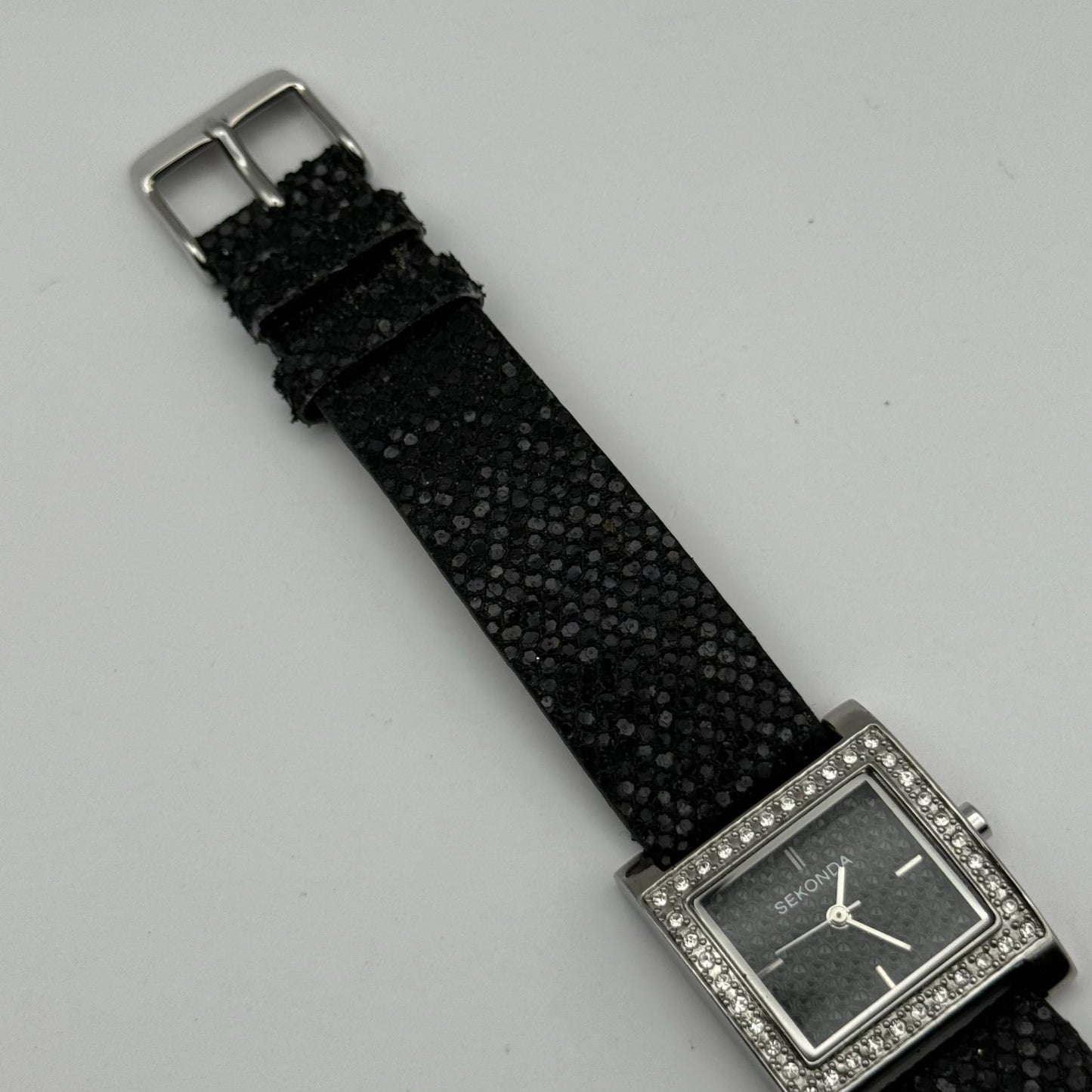 Sekonda Ladies Quartz Watch Black Dial Crystal Accents Bezel Japan Working 25mm